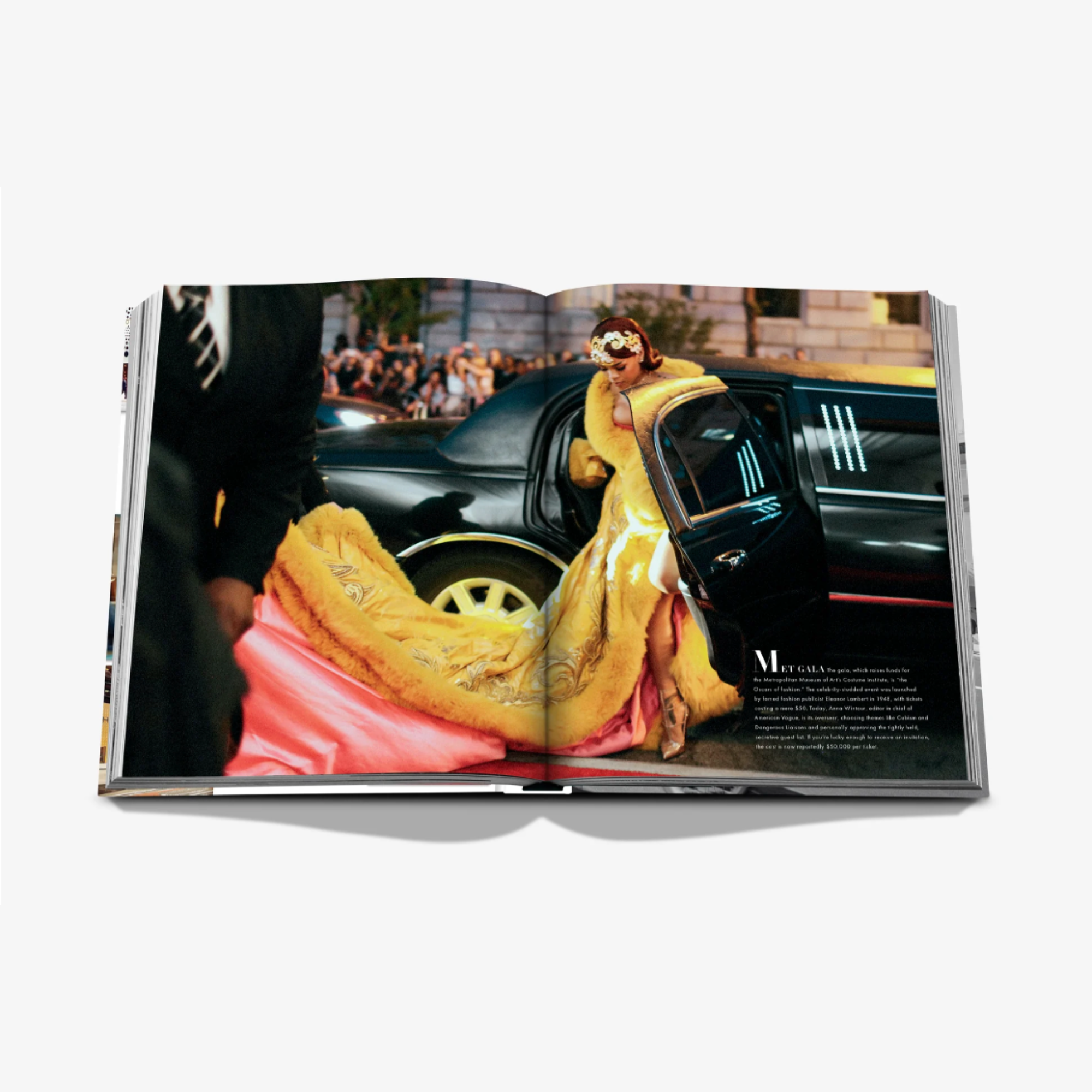 Fifth Avenue: 200 Years of Stories and Legends