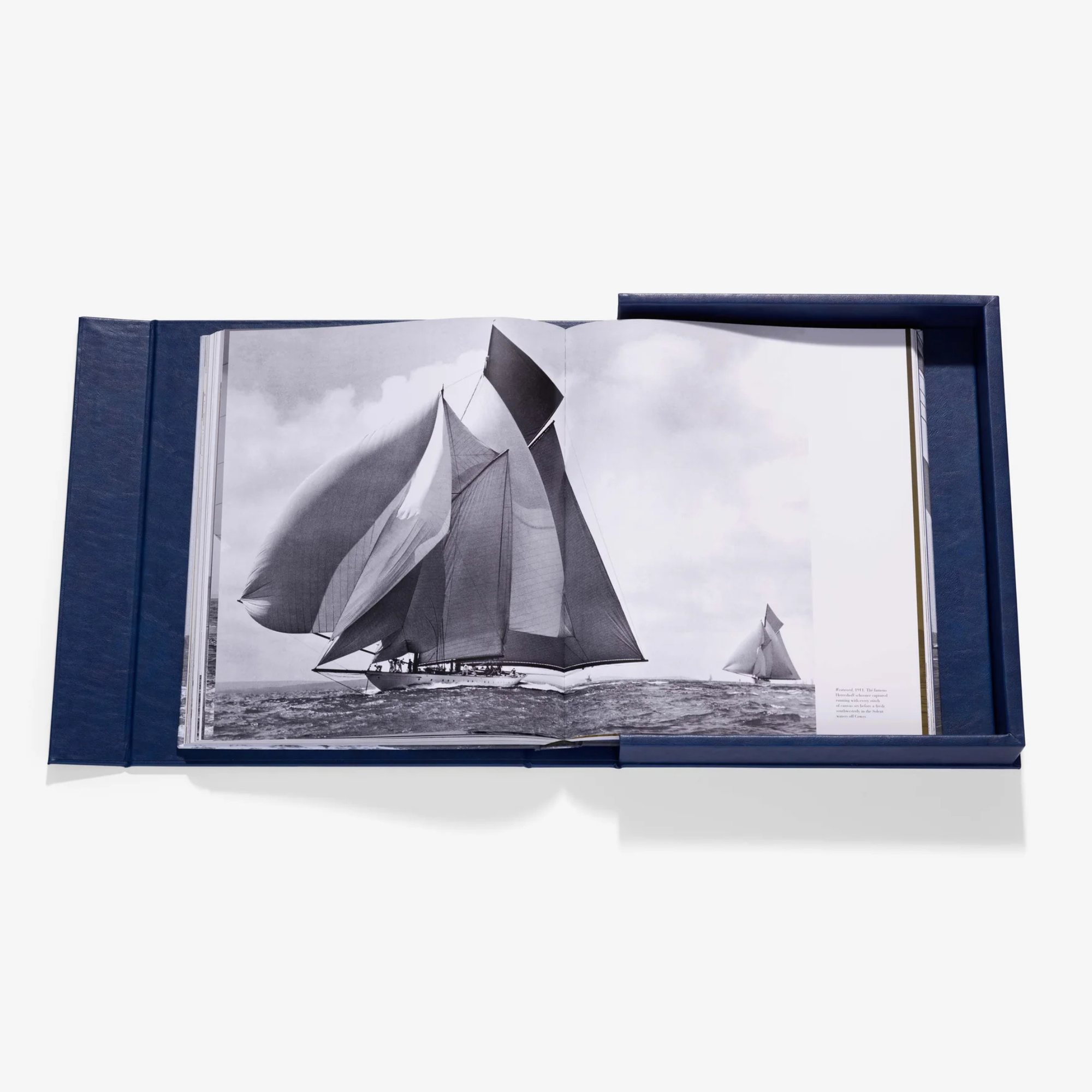 Beken of Cowes: The Art Of Sailing Second Edition