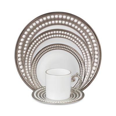 Platinum Perlée Dinnerware Collection