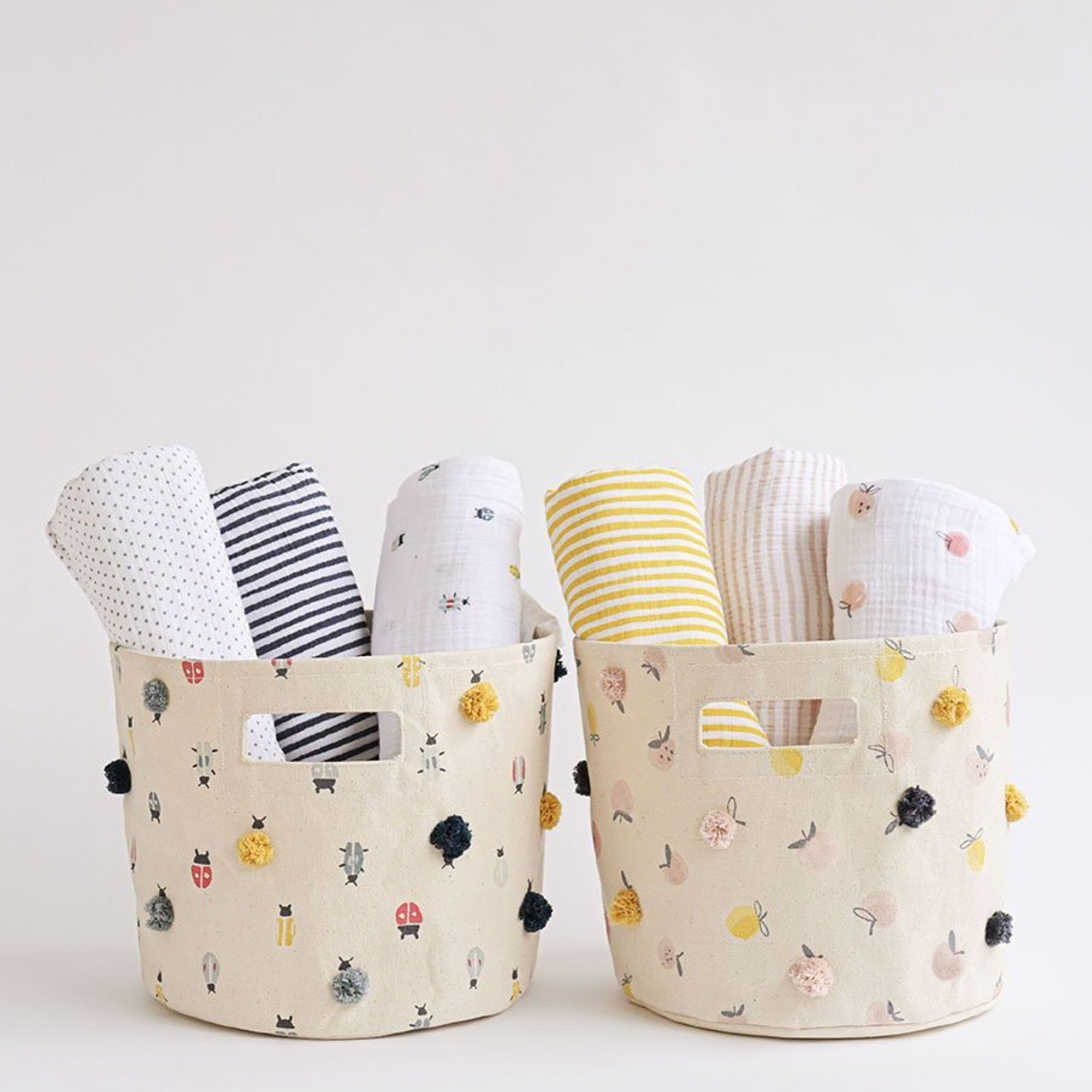 12" Strawberry Fields Pom Pom Pint