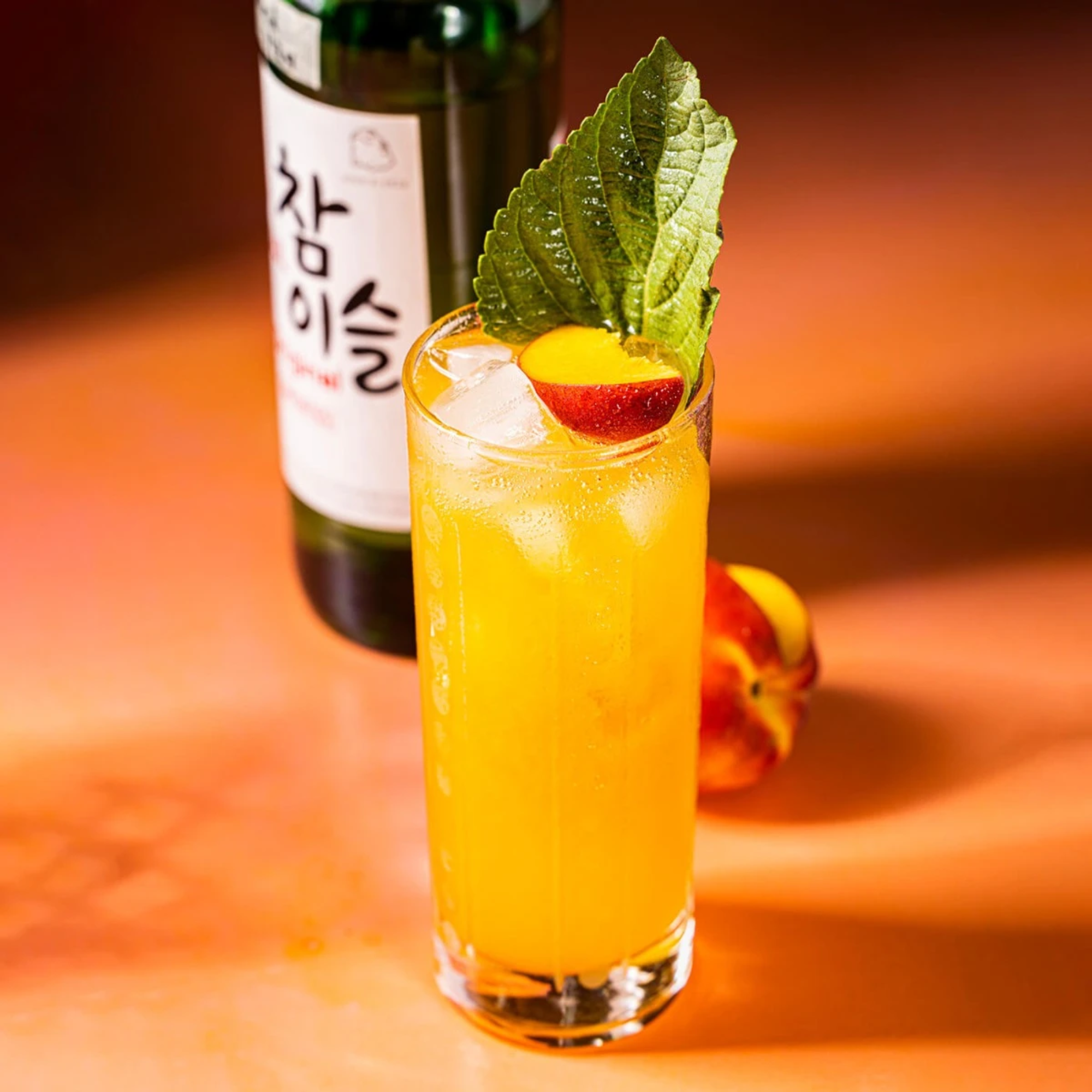Cocktails Illustrated: 400+ Recipes for the Home Bartender