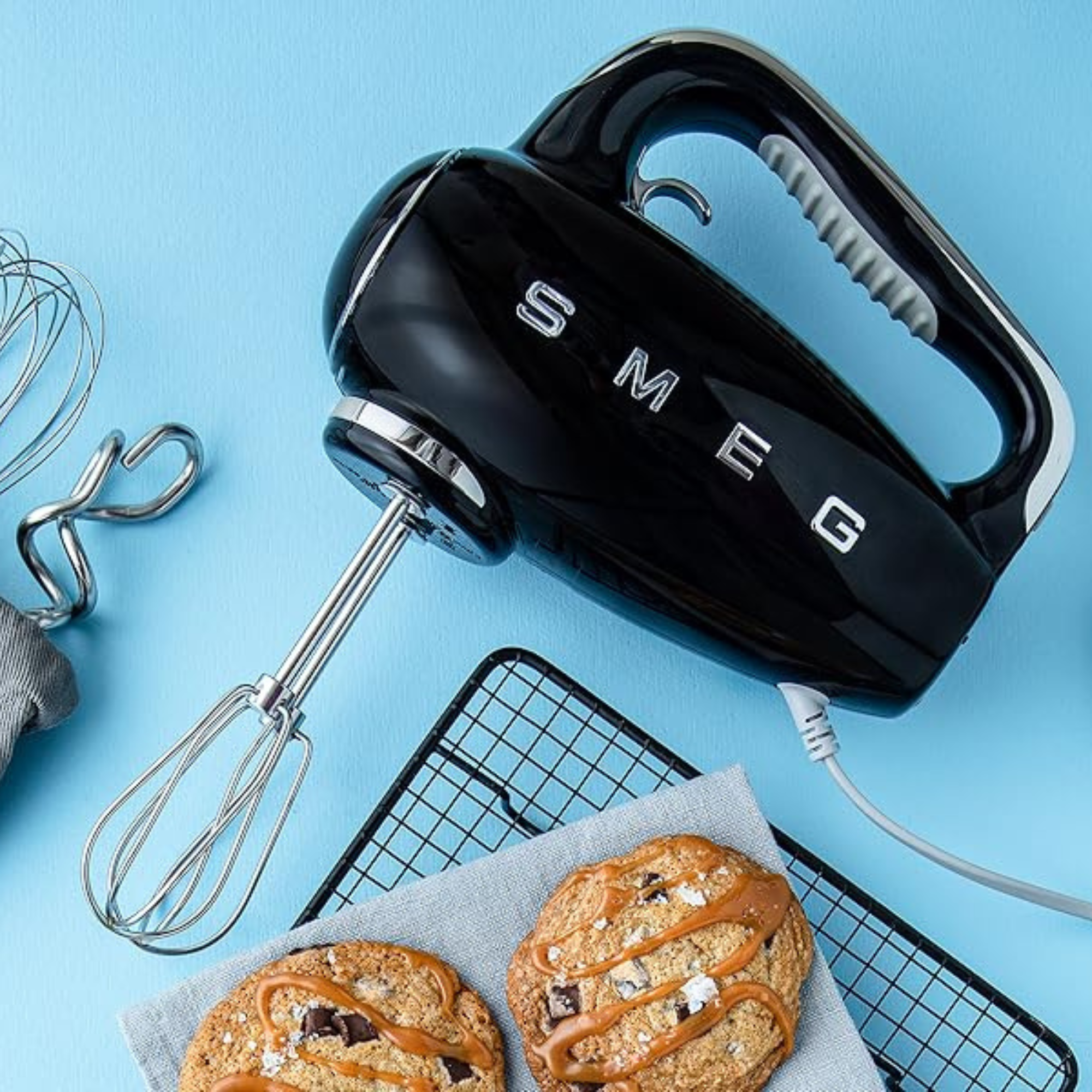 50s Retro Style Hand Mixer