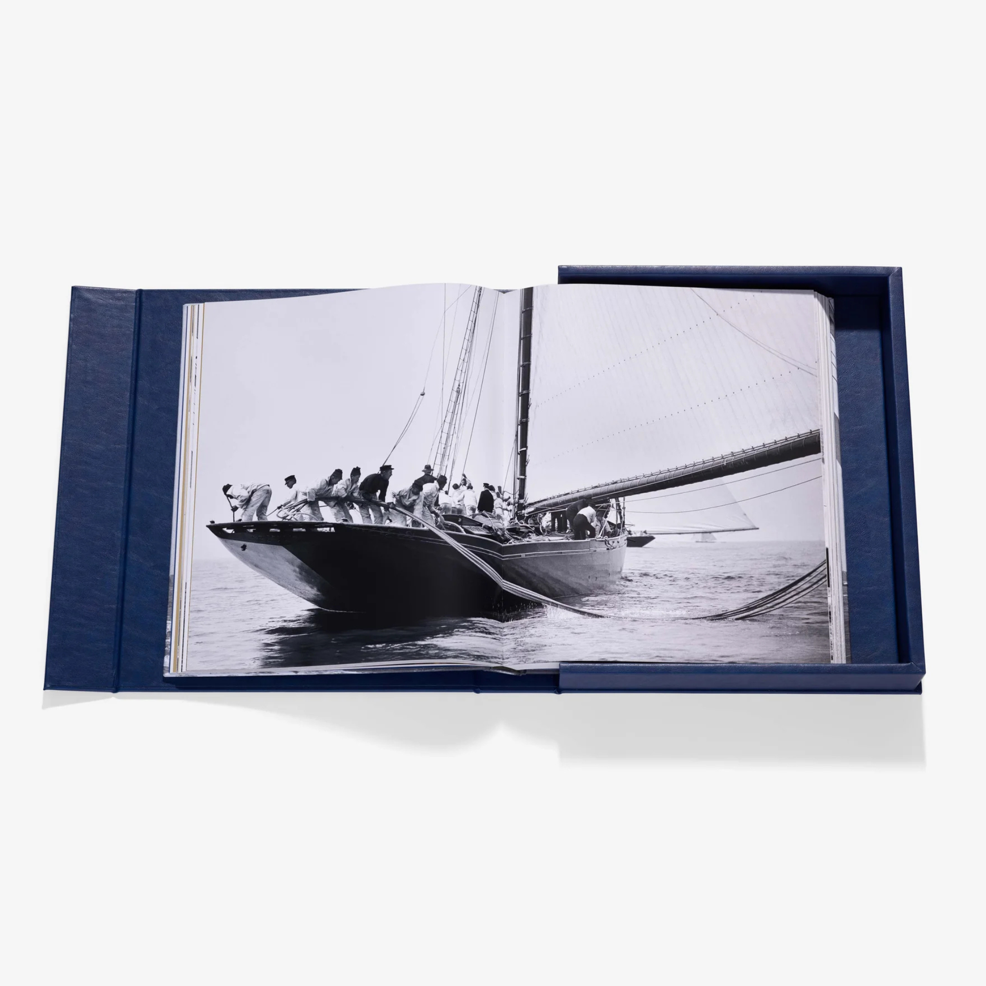 Beken of Cowes: The Art Of Sailing Second Edition