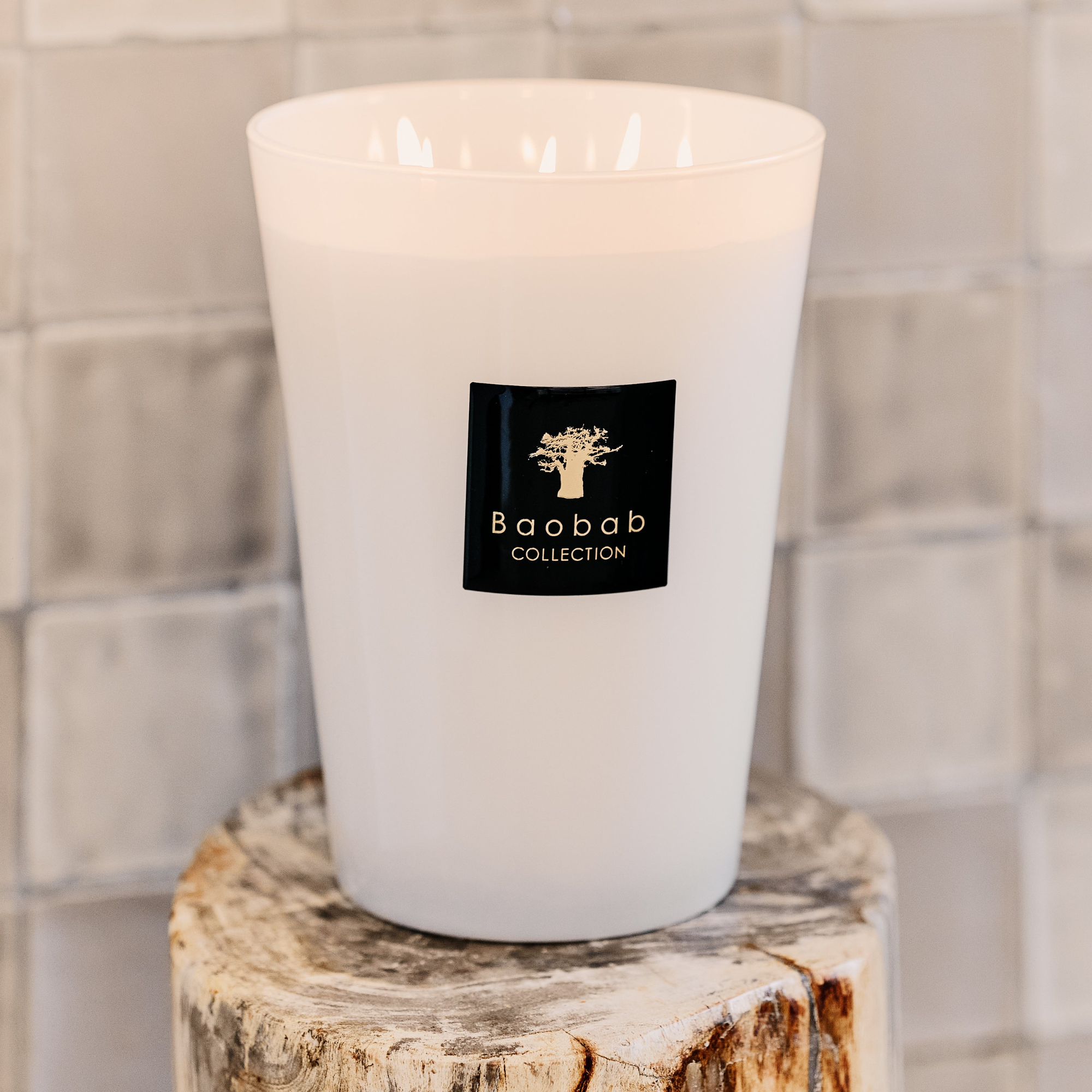 Pierre de Lune Scented Candle