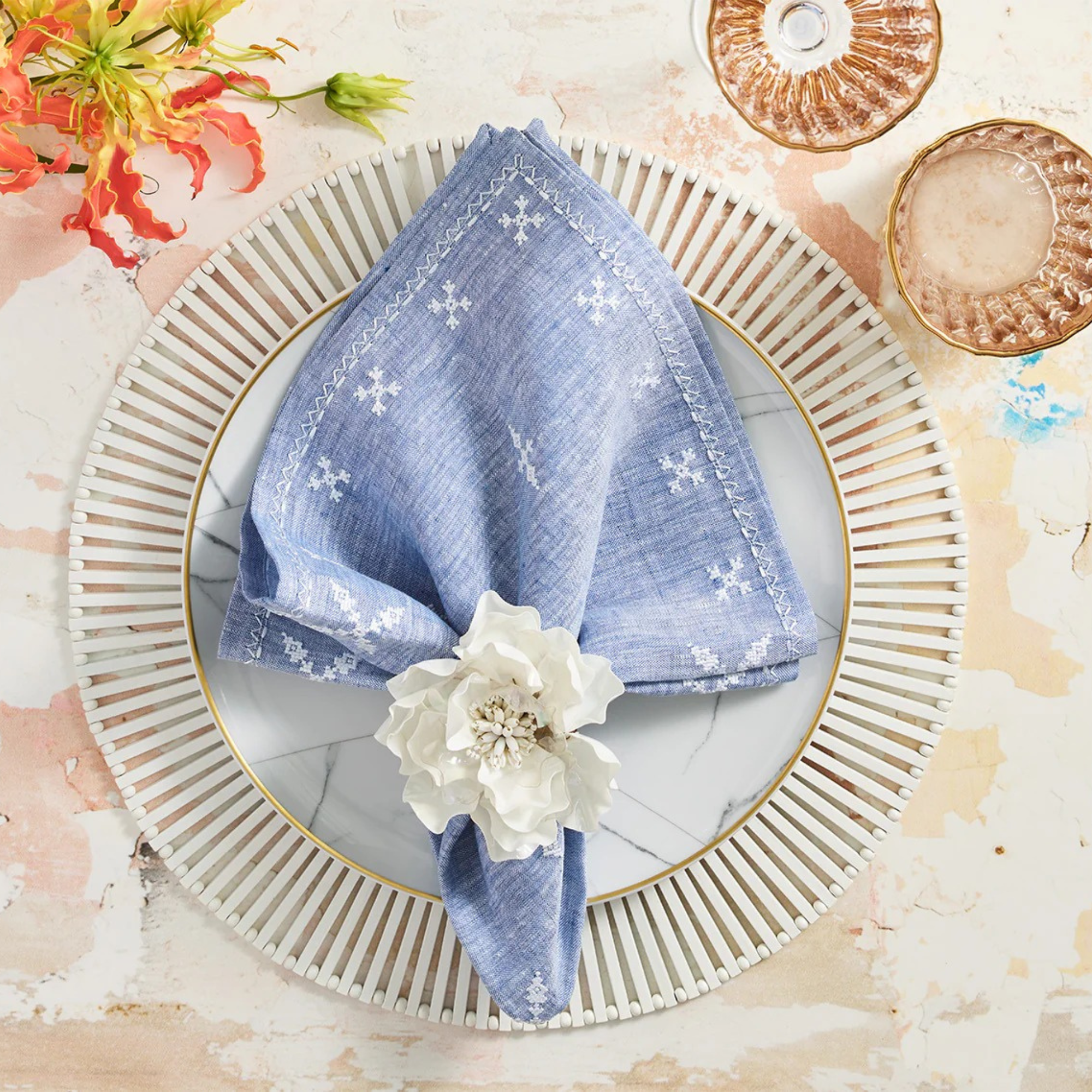 Gardenia Napkin Ring In White - Set of 4