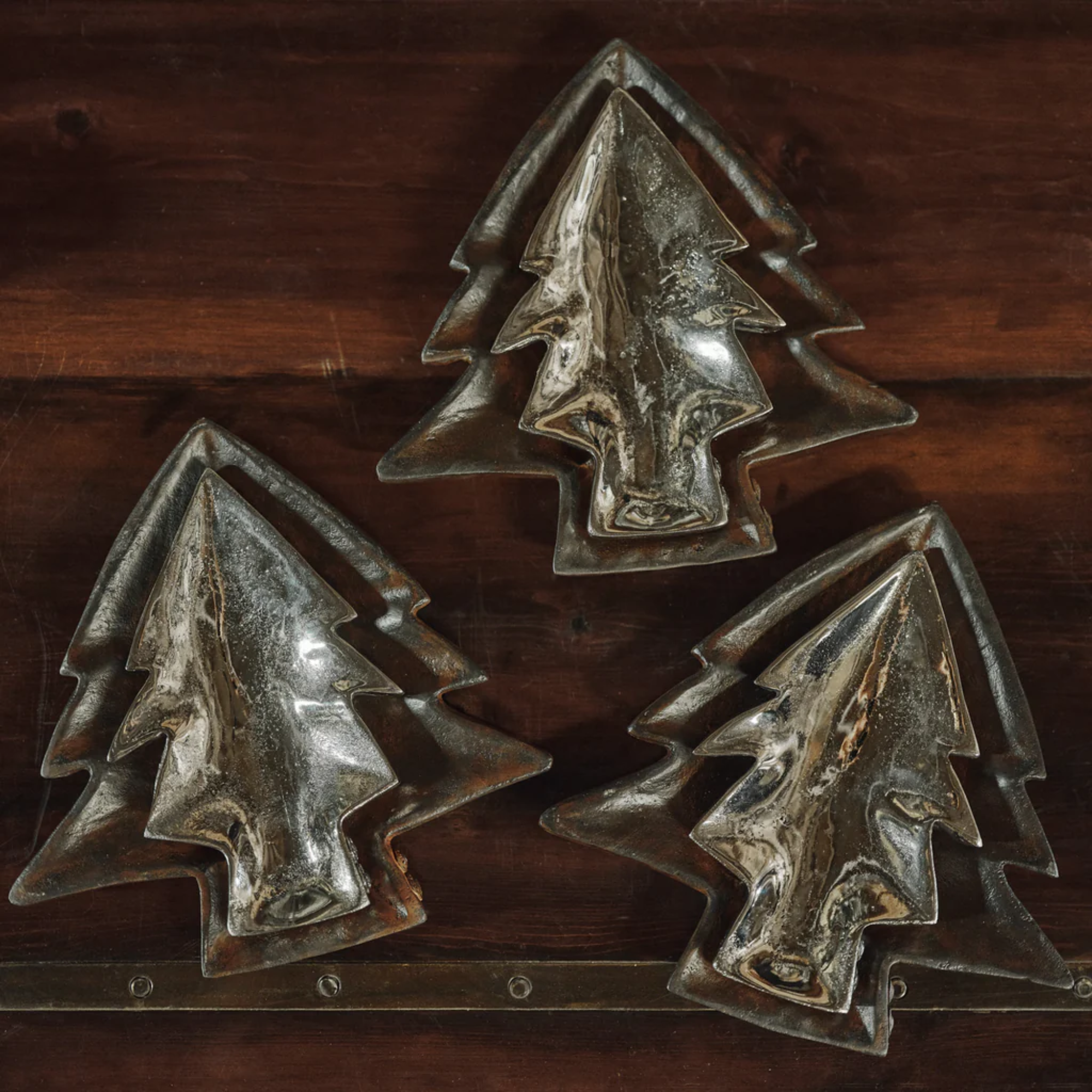 Pino Tray in Nickel