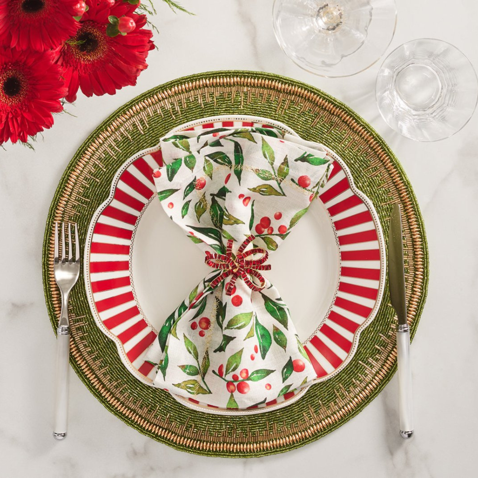 Red Jeweled Napking Ring Bow - Set of 4