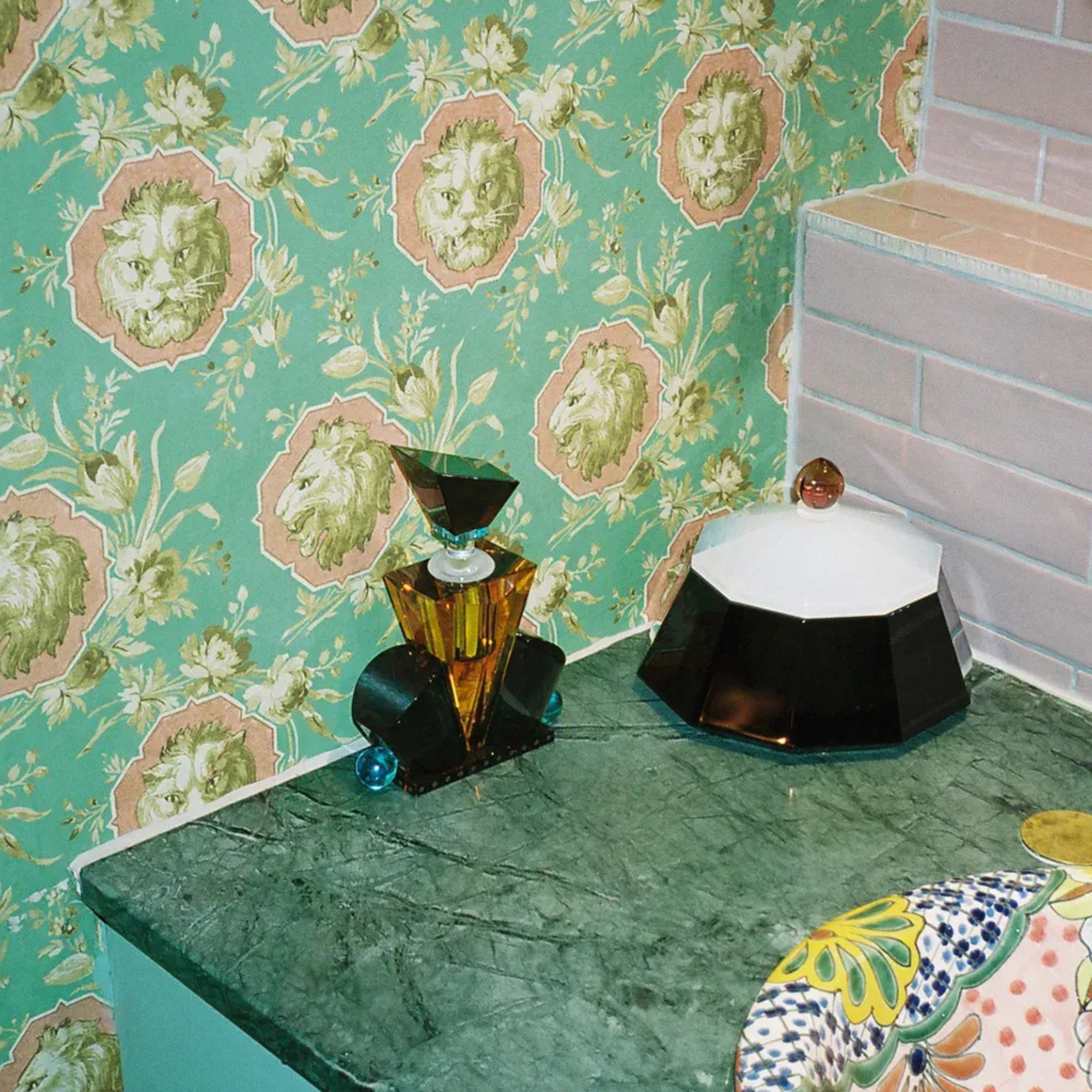 Hamilton Perfume Flacon