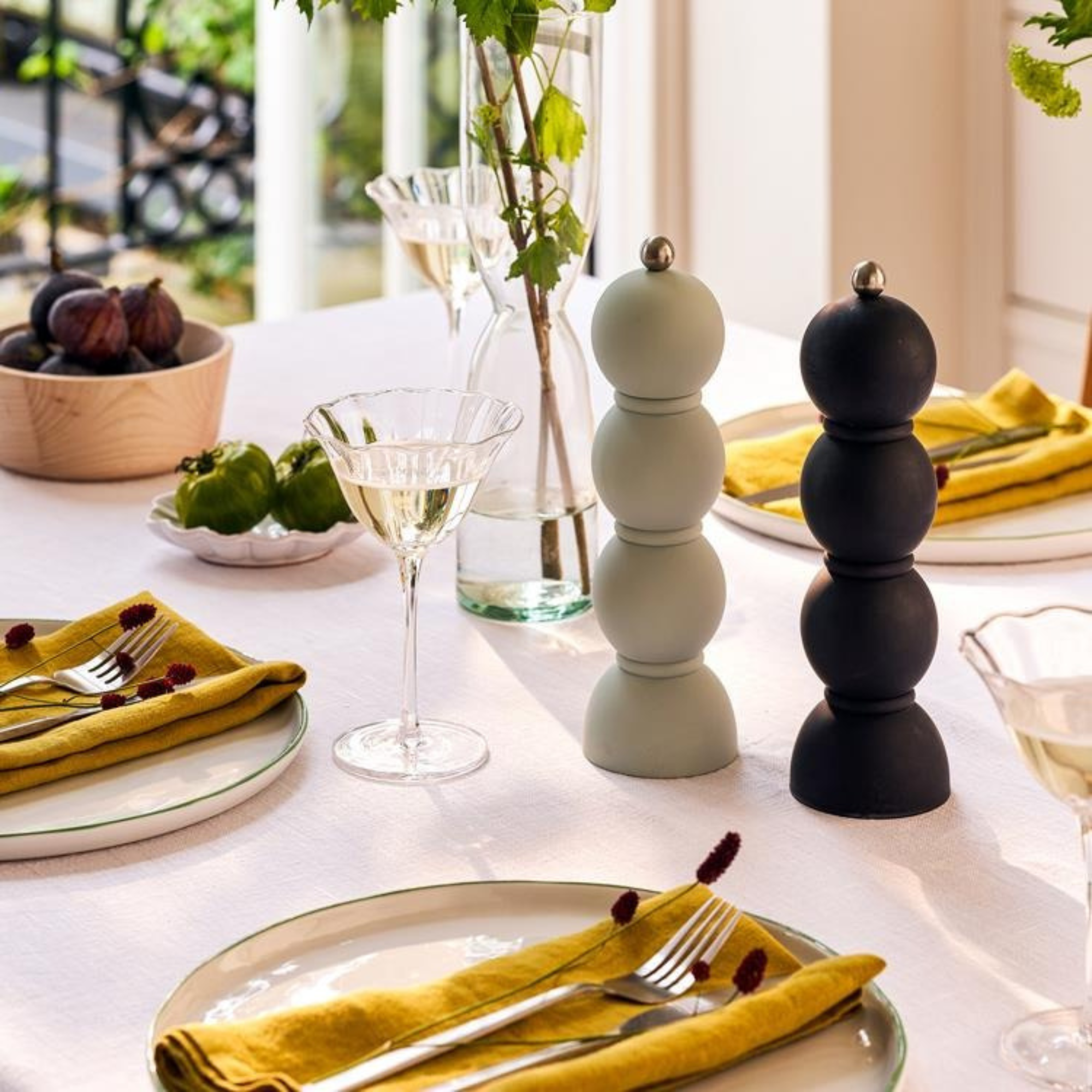 Scandi Bob Salt & Pepper Mill 9"