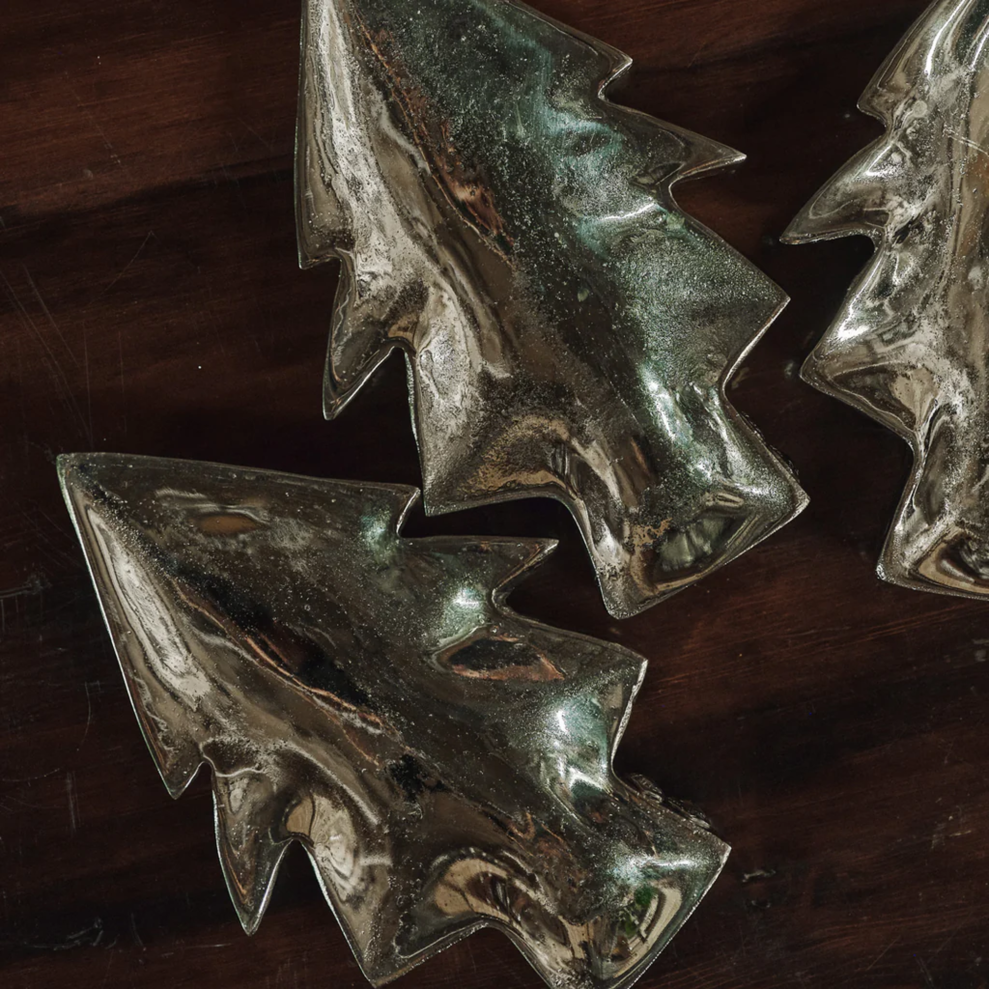Pino Tray in Nickel