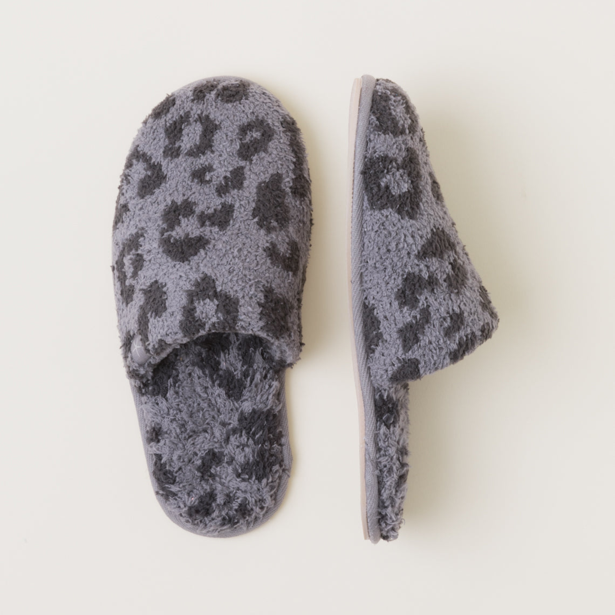 #color_Graphite/Carbon | CozyChic Barefoot in the Wild Slippers