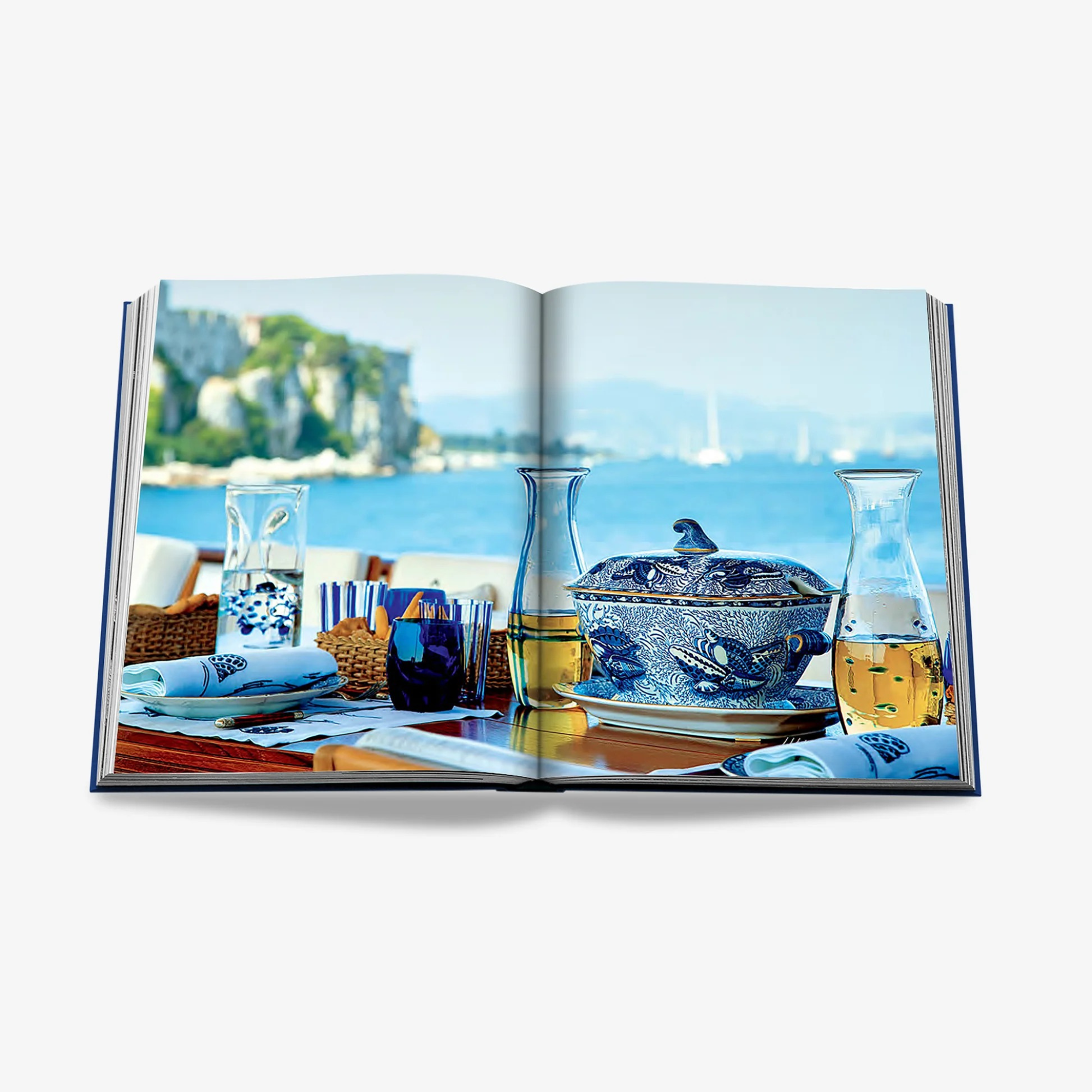 Valentino: At the Emperor's Table