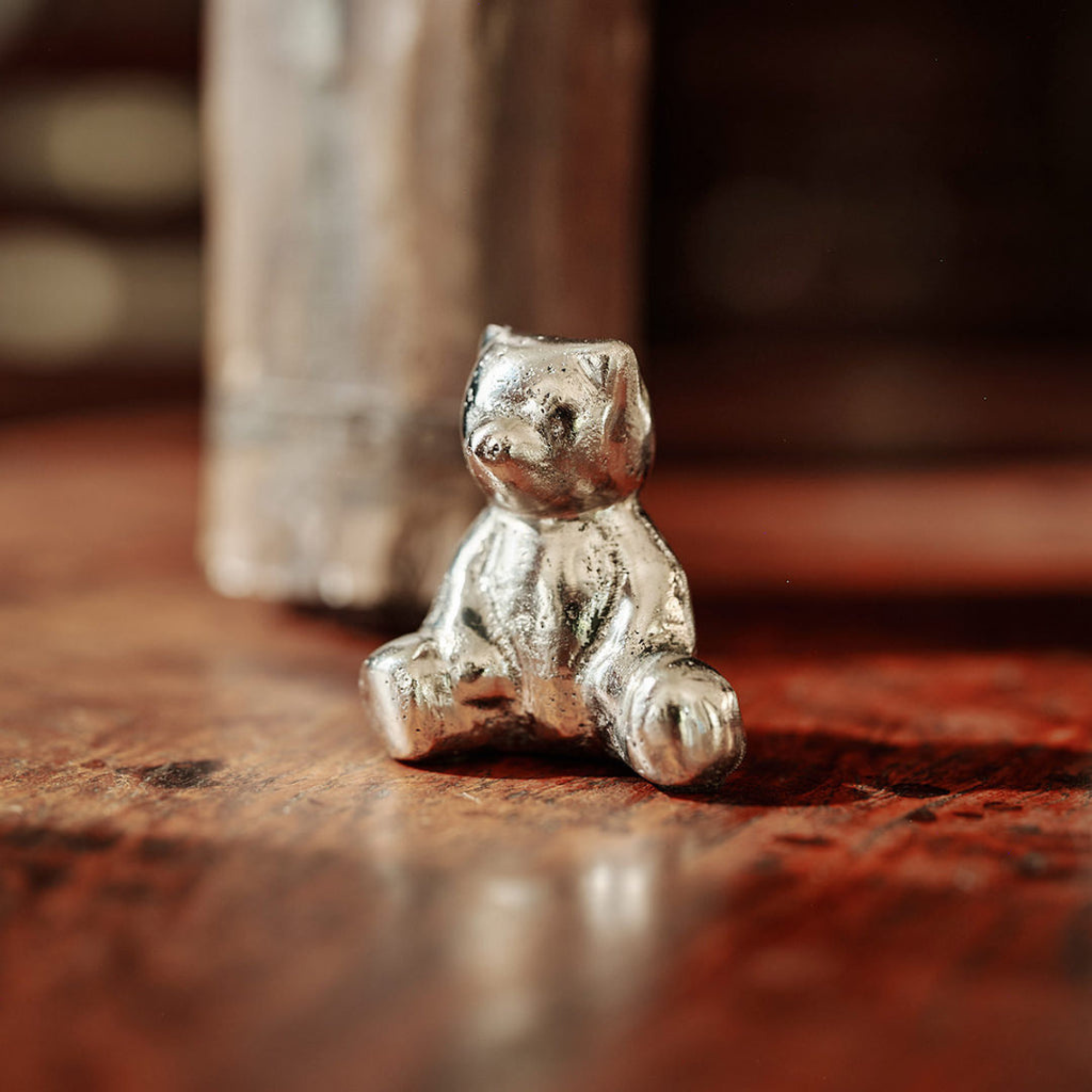 Osito Bebe Bear Figure in Nickel