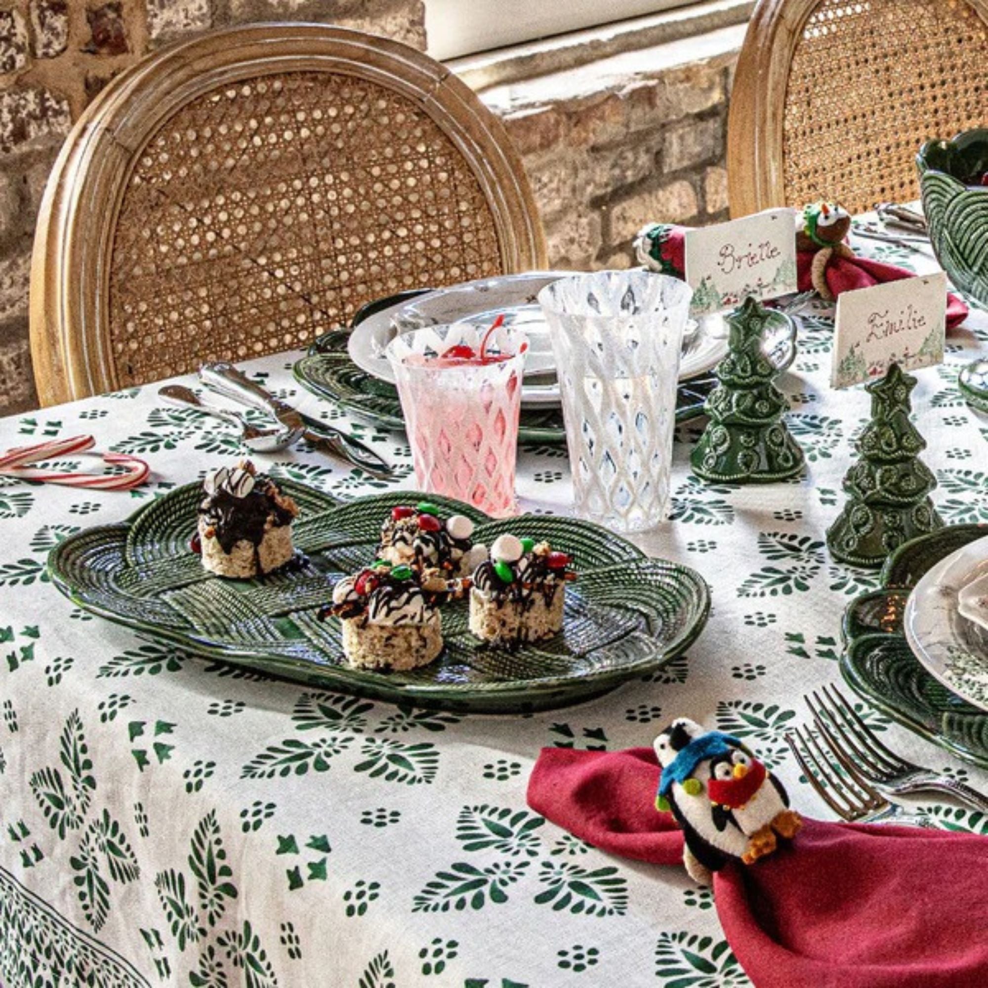 Le Panier Mystic Knot 15" Hostess Tray