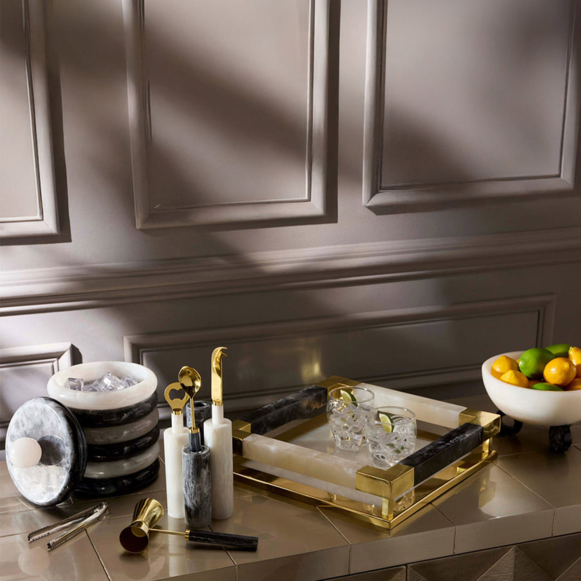 Mustique Black & White Ice Bucket