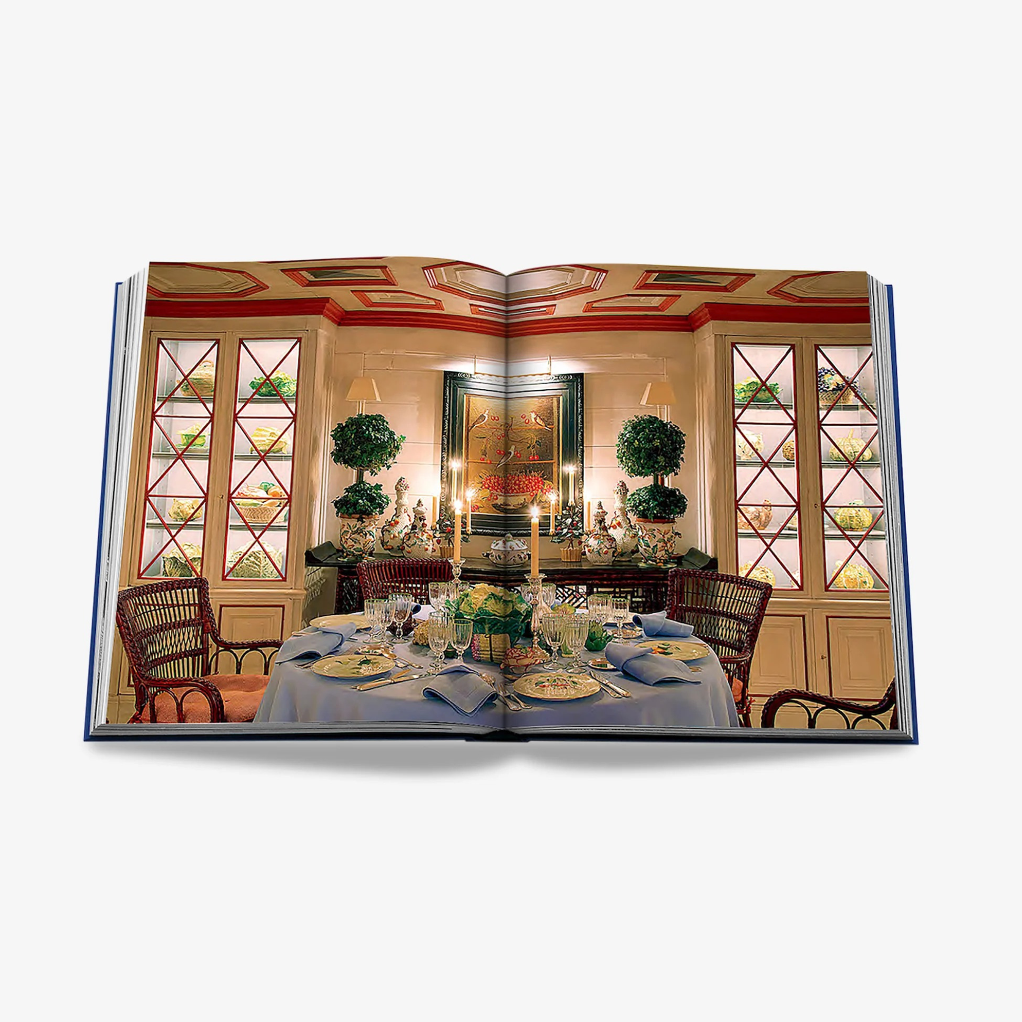 Valentino: At the Emperor's Table