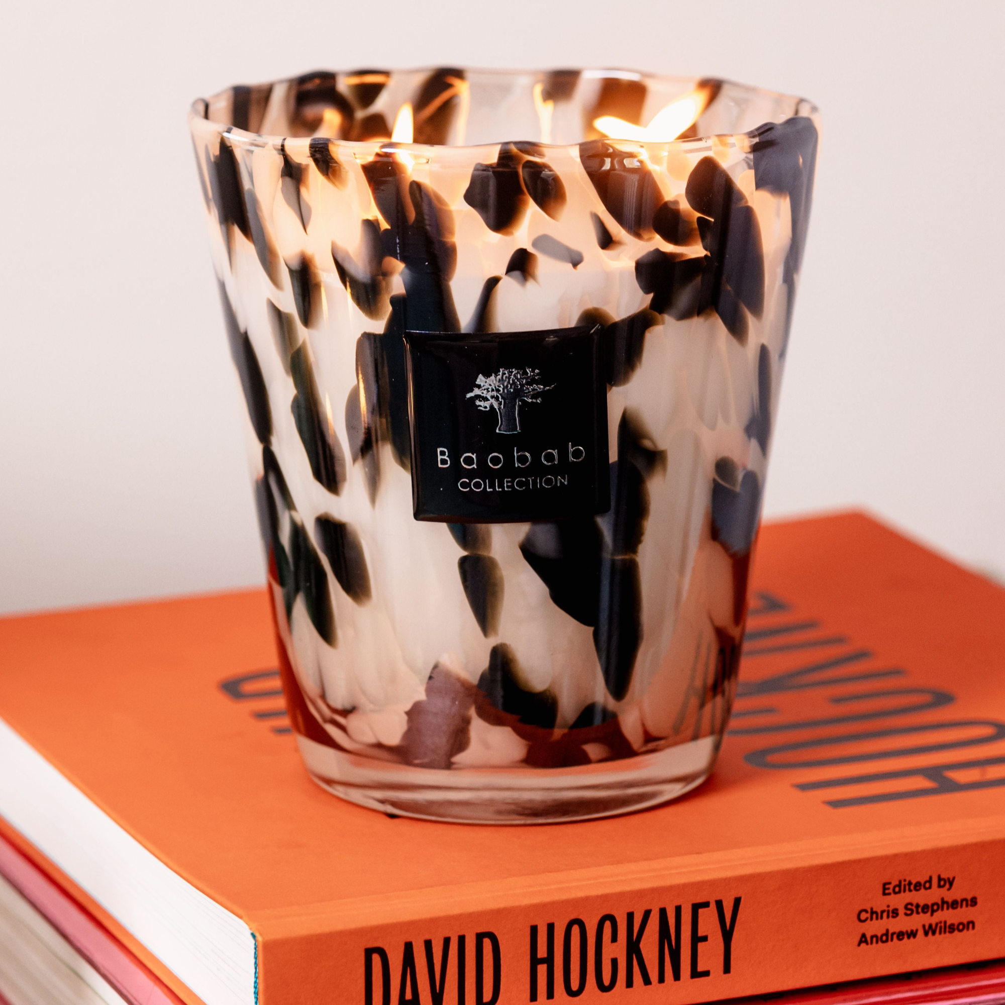 Black Pearls Scented Candle