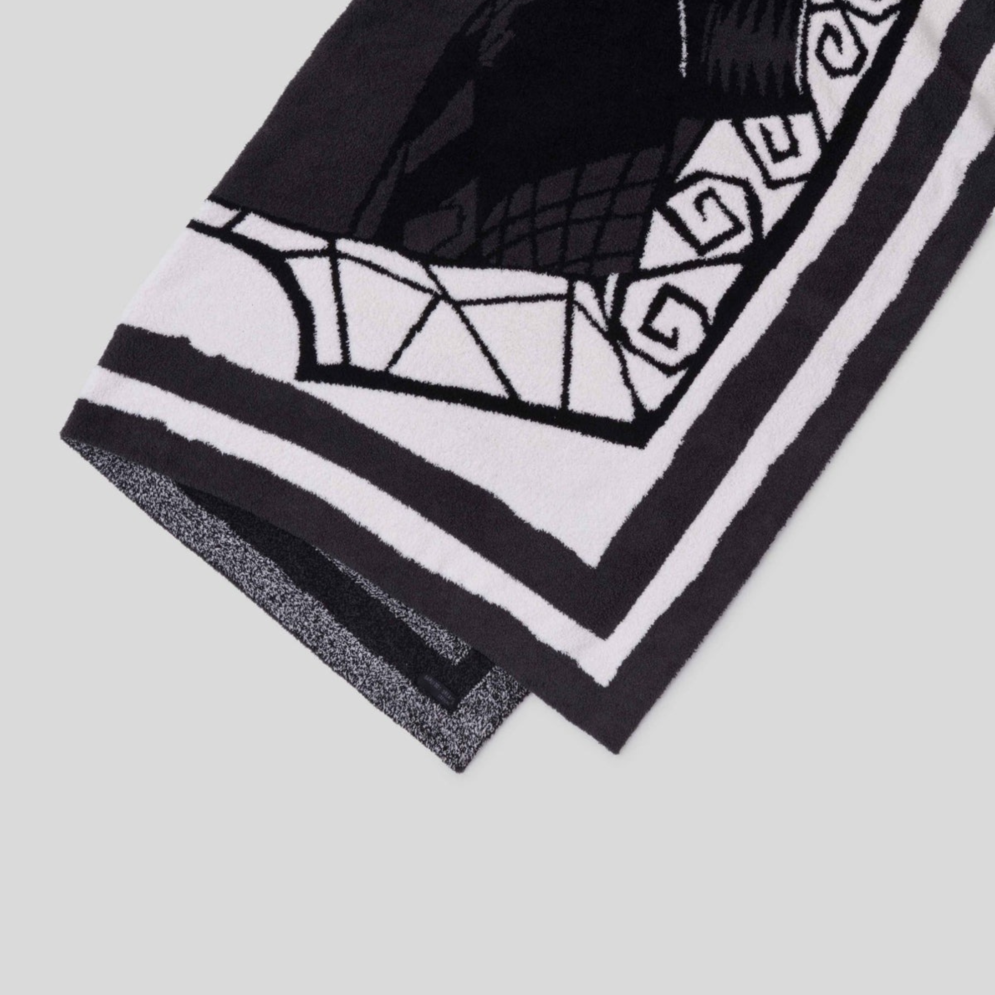 CozyChic Disney Jack and Sally Throw