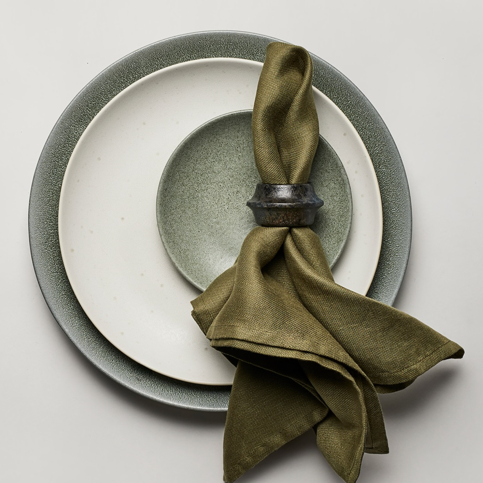 Terra Dinner Plate - Stone