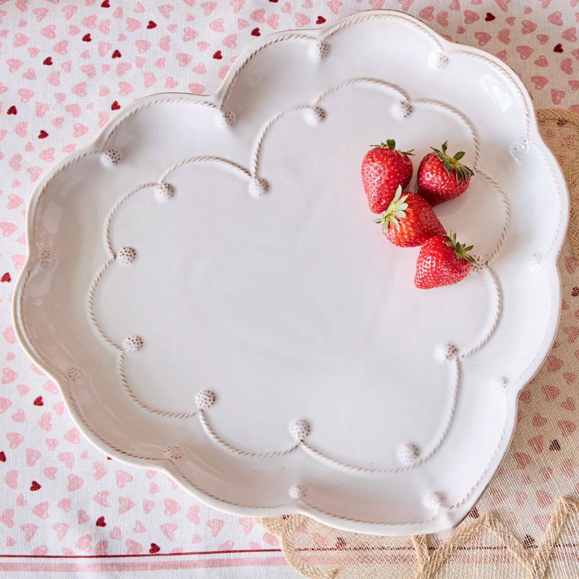 Berry & Thread 15" Heart Platter - Whitewash