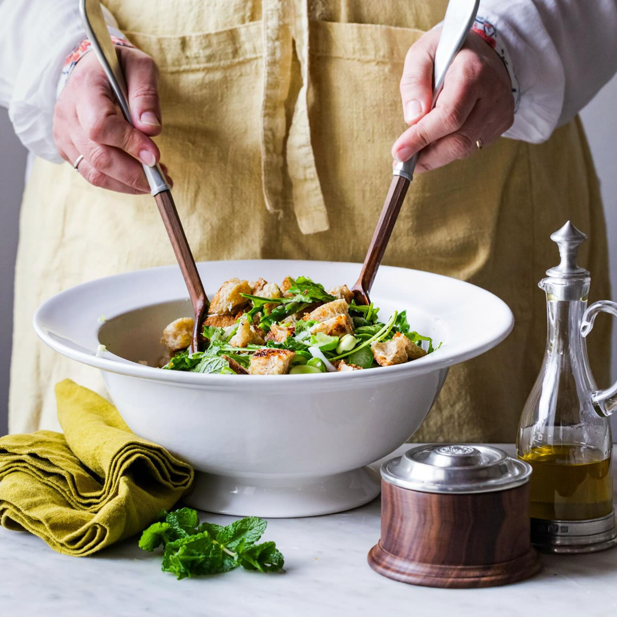 1508 Medium Serving Bowl