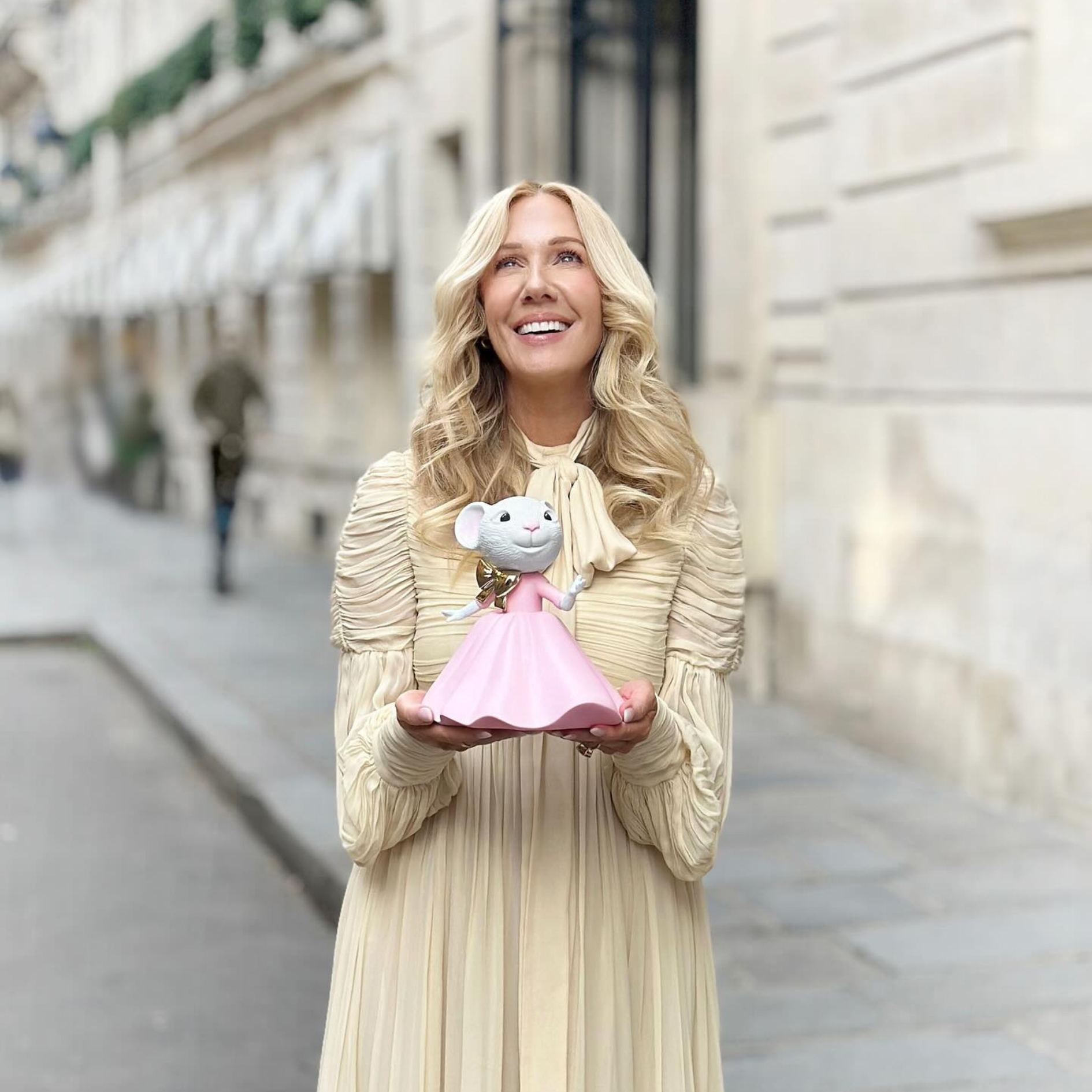 Claris the Mouse Figure & Book Set – Megan Hess x Leblon Delienne