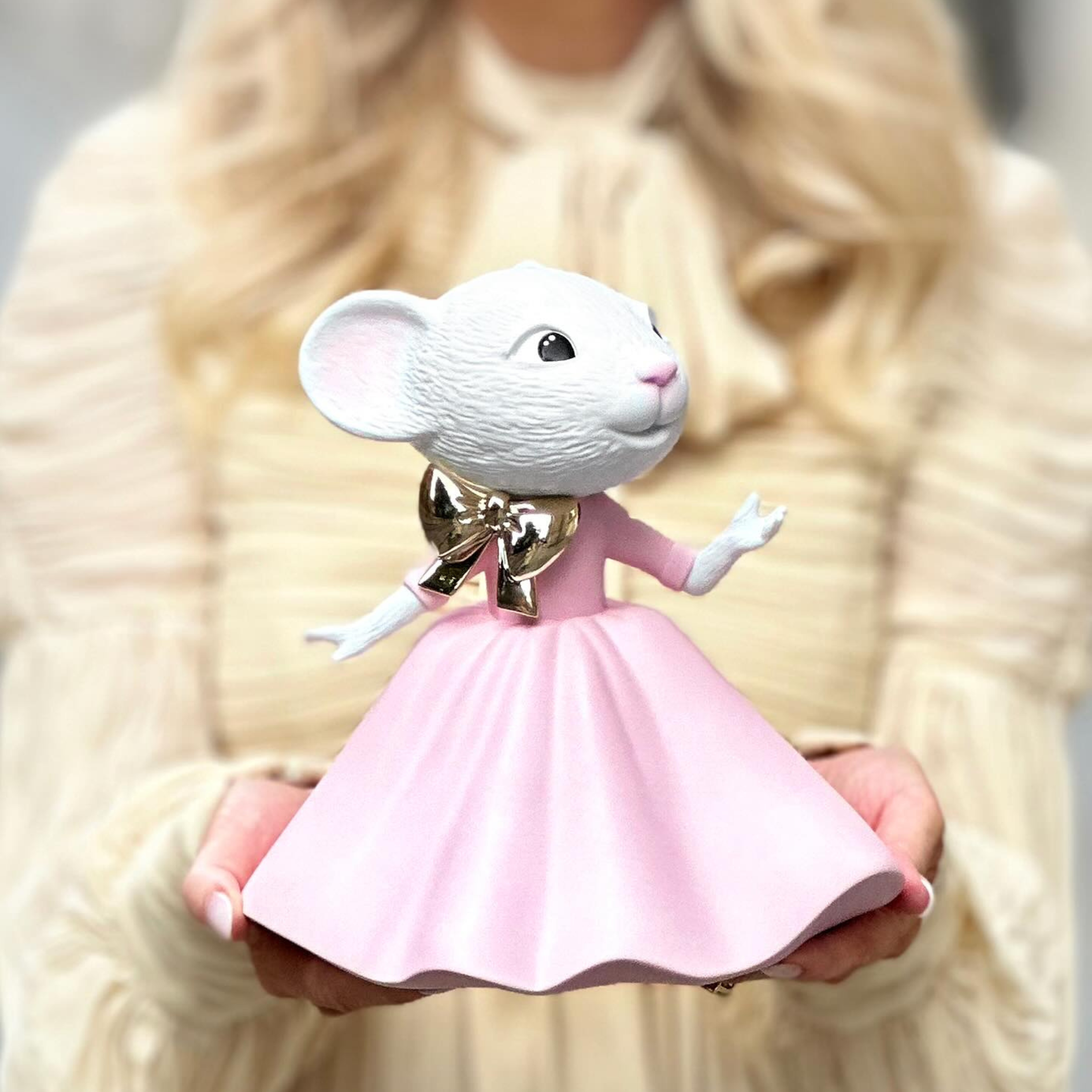 Claris the Mouse Figure & Book Set – Megan Hess x Leblon Delienne