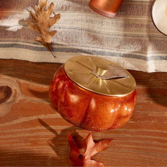 Pumpkin Laurel 15oz Large Candle with Lid