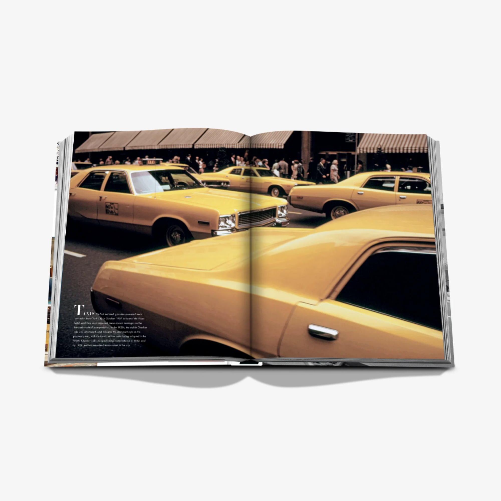 Fifth Avenue: 200 Years of Stories and Legends