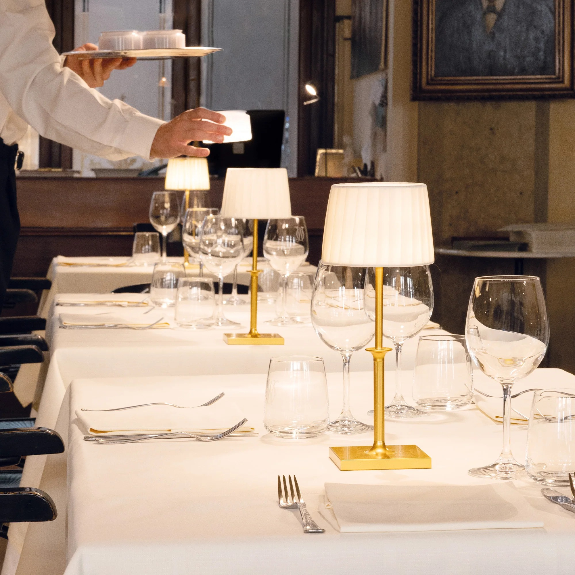 Poldina Classic Table Lamp | Maison & Tavola