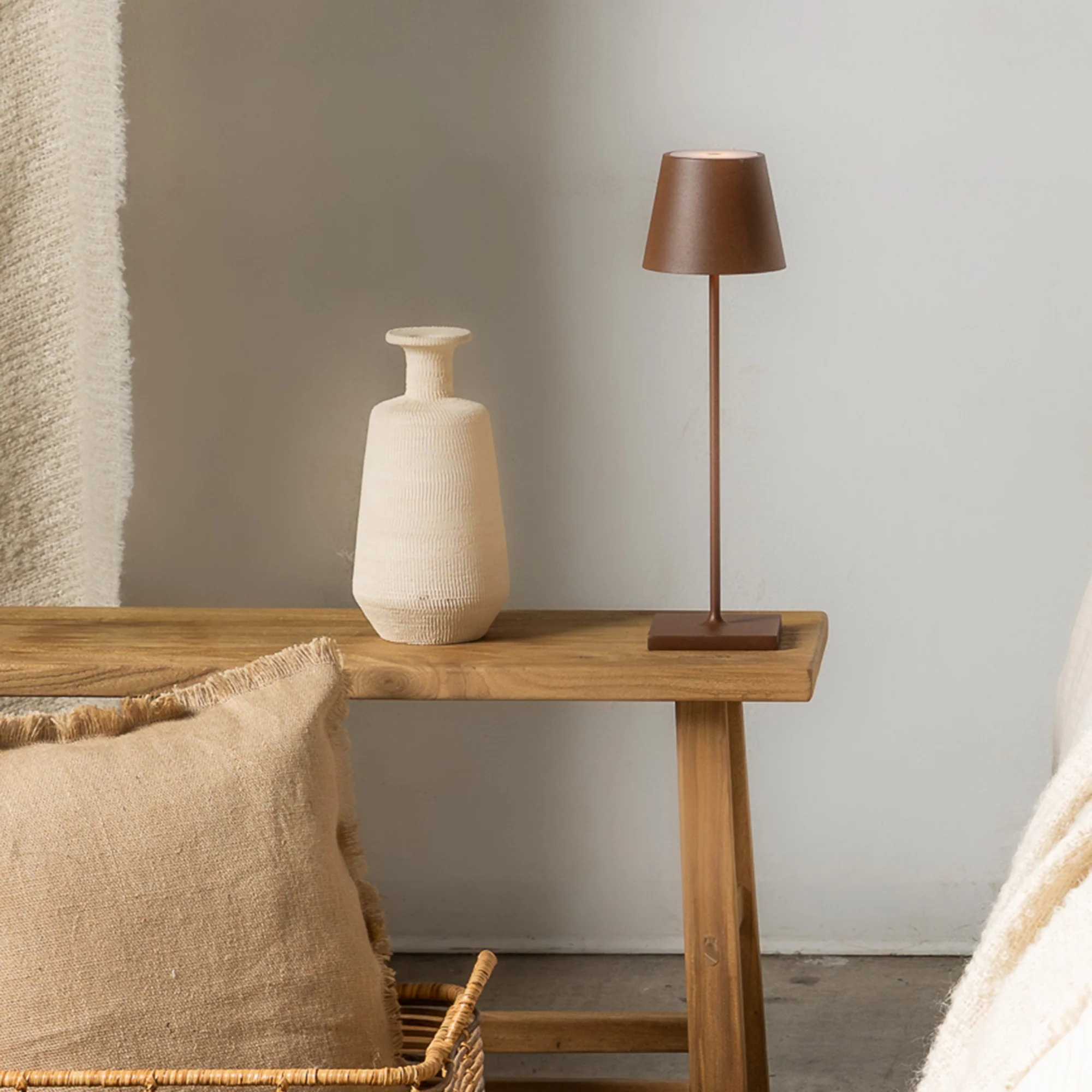 Poldina Pro Table Lamp