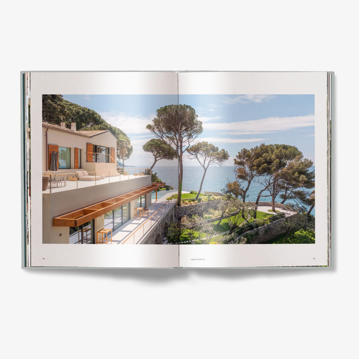 Living in Style Seaside Houses