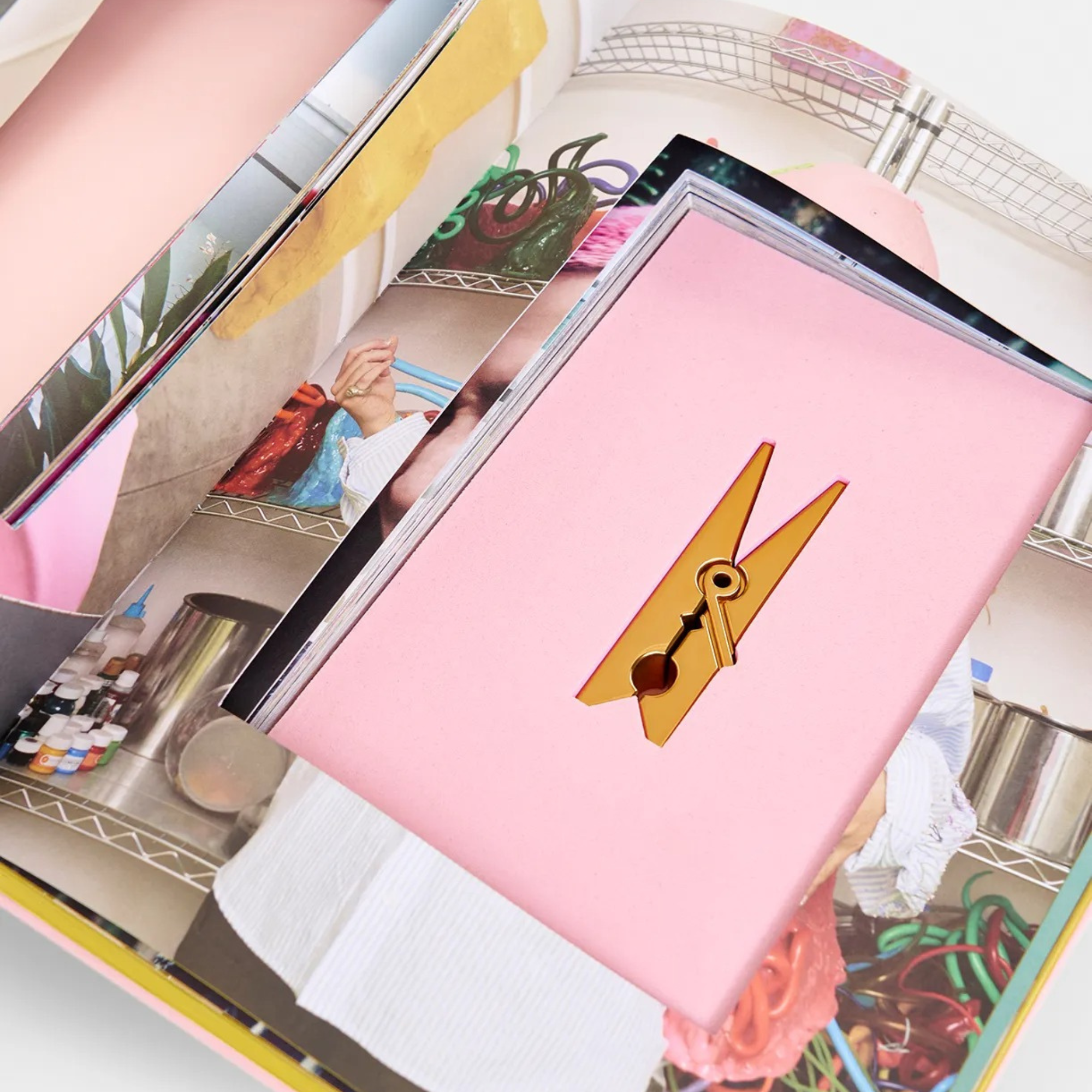 Essential Antwerp: 25 Years with Gold Tone Pin Paperweight