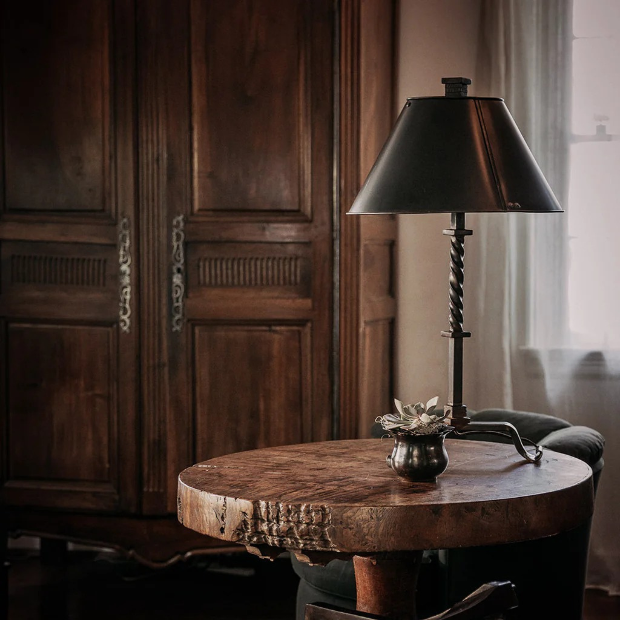 La Forja Table Lamp