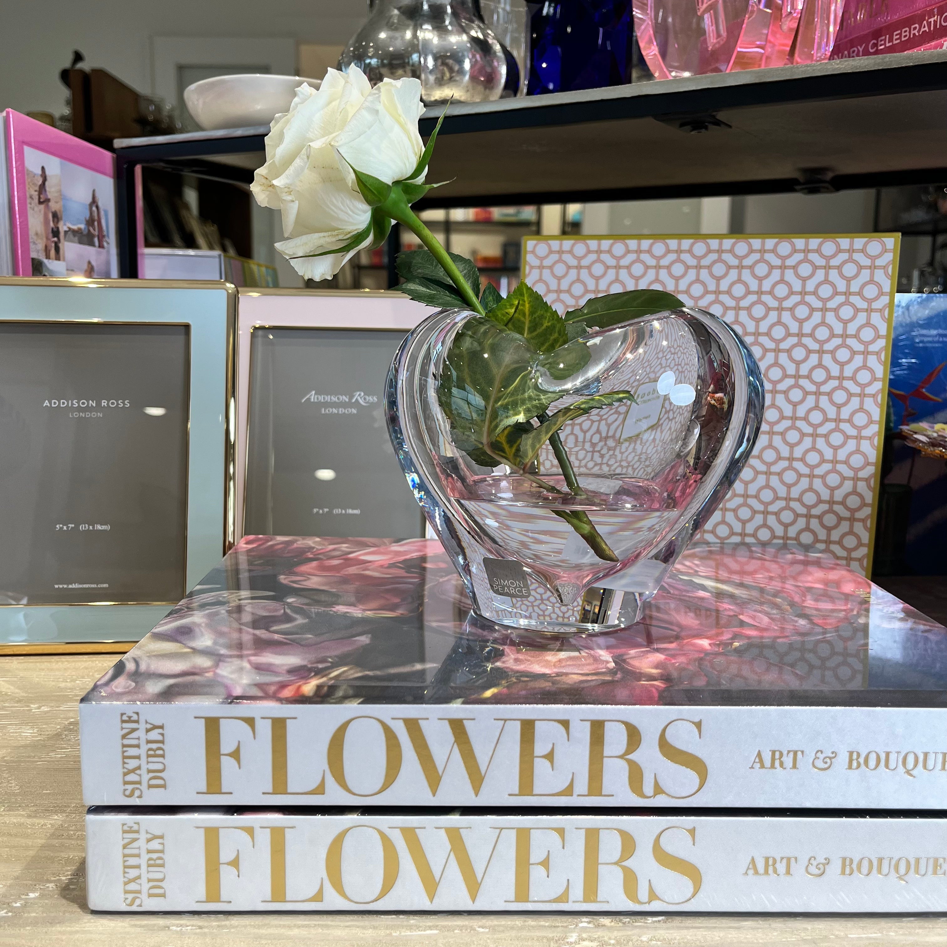 #Size_Large | Romance Heart Vase