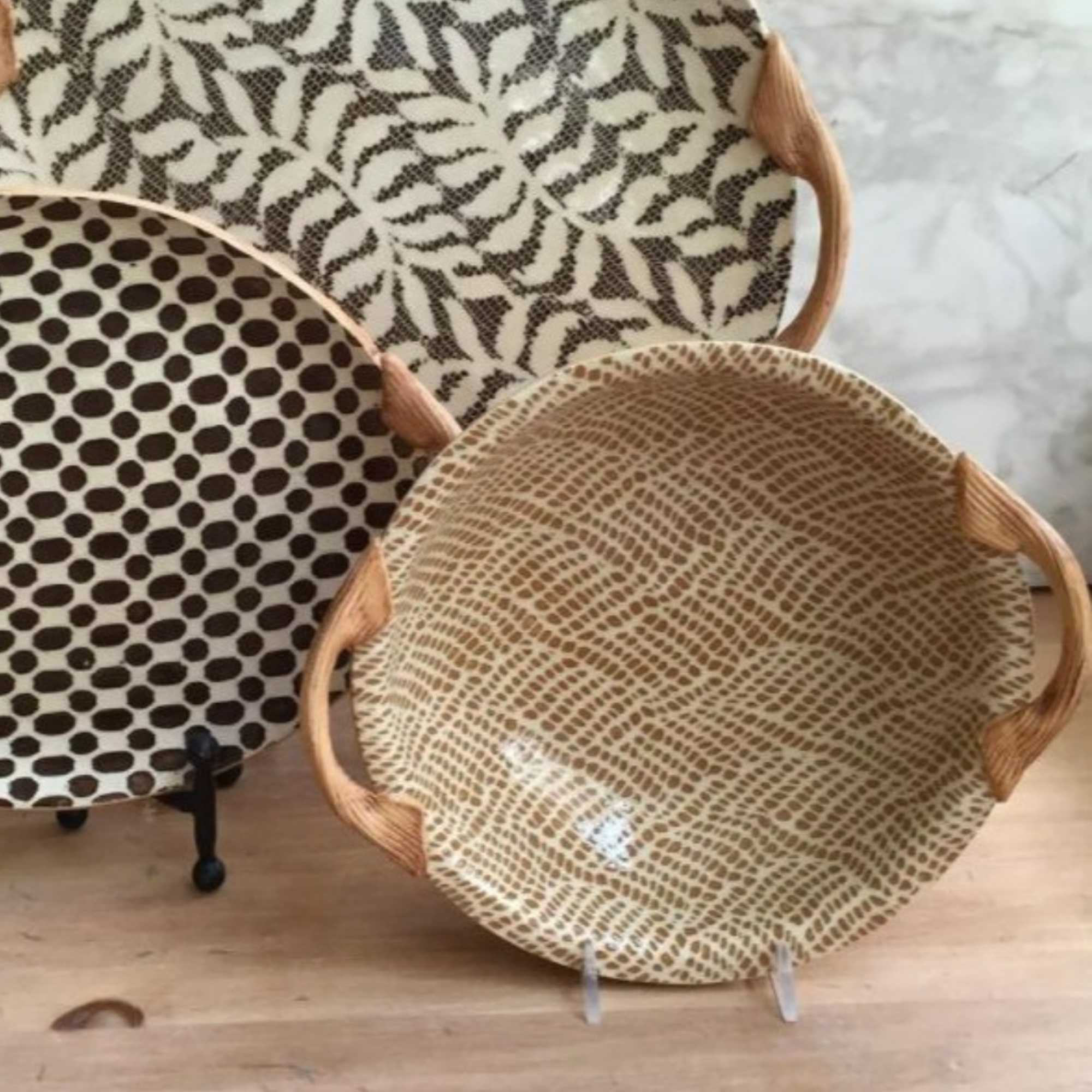 9" Vegetable Bowl with Handles