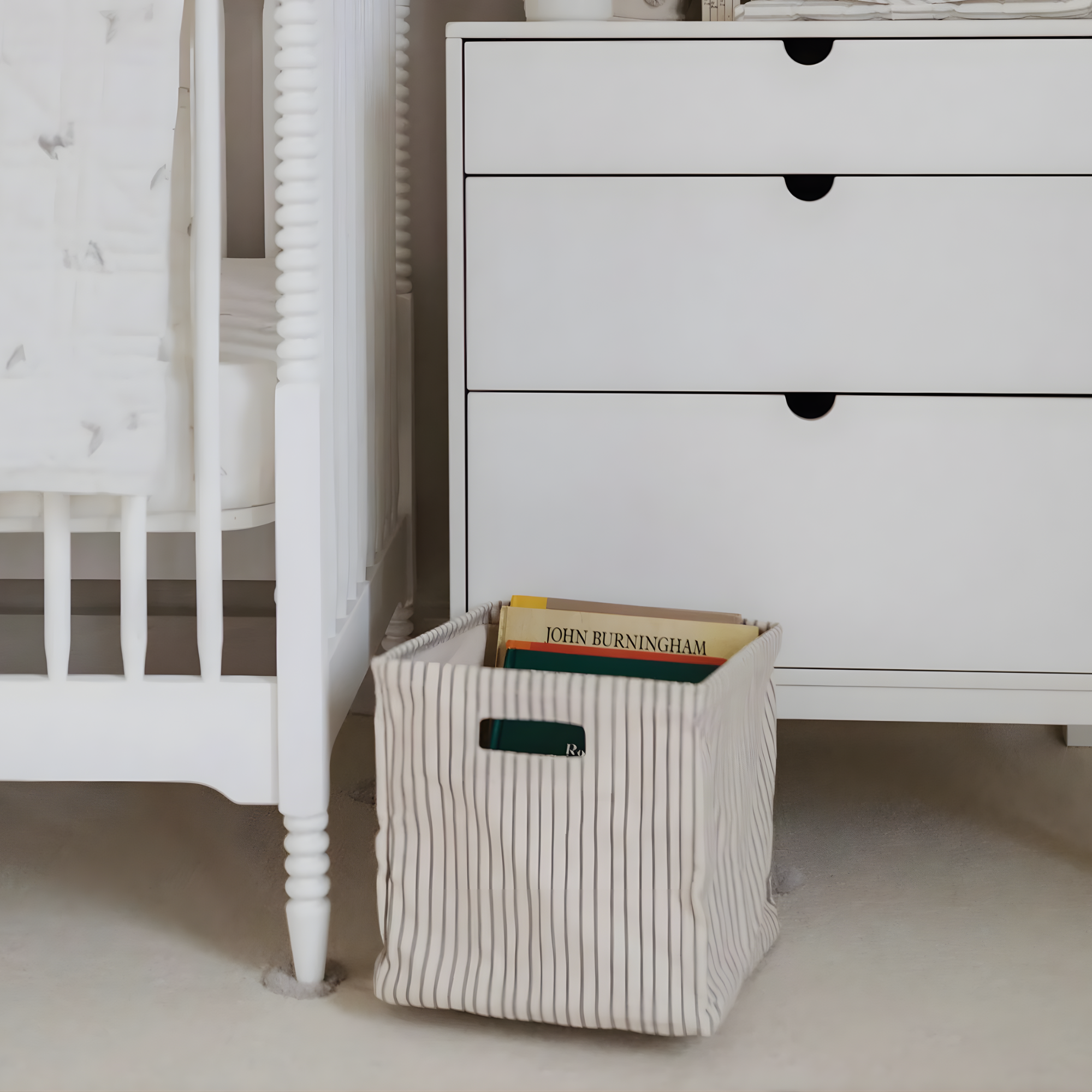 Printed Cube - Stripes Away Pebble Grey