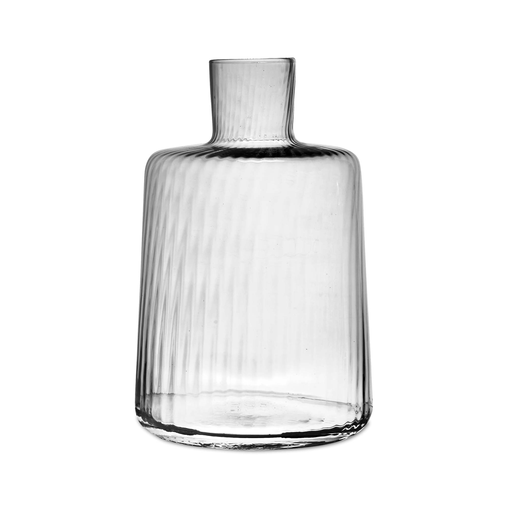 Low Carafe in Pleat
