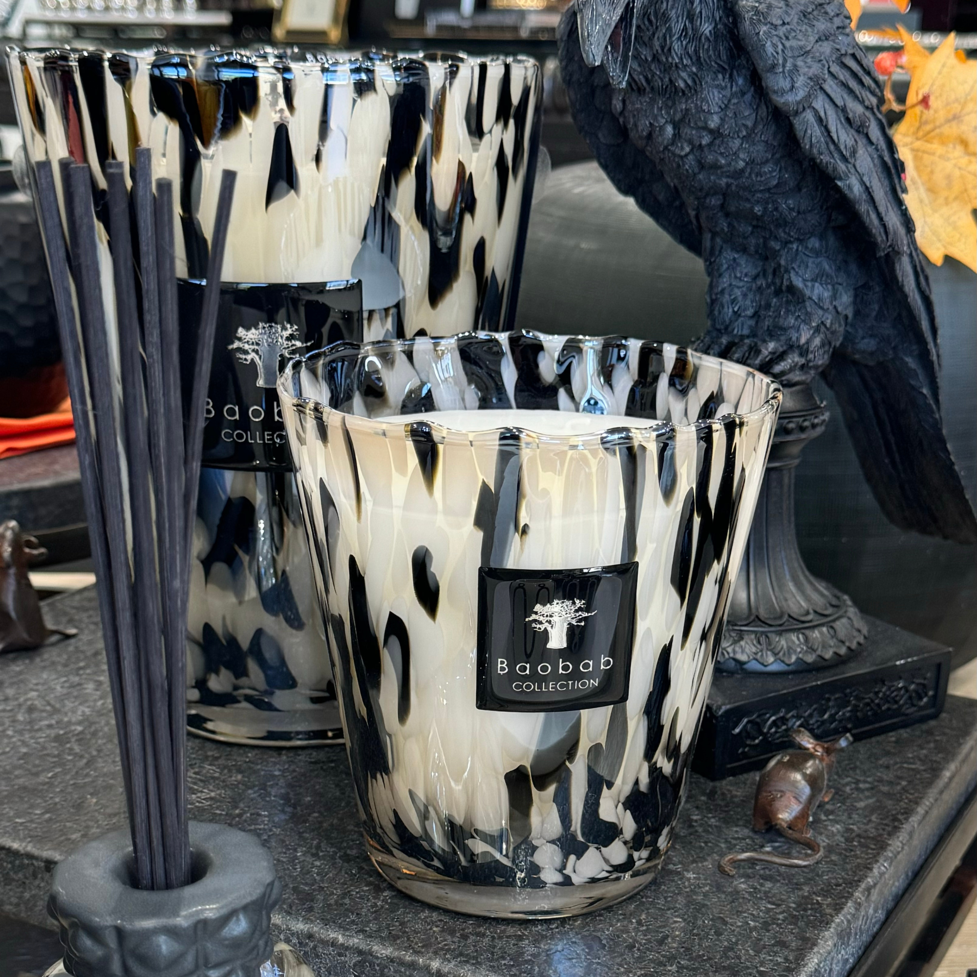 Black Pearls Scented Candle