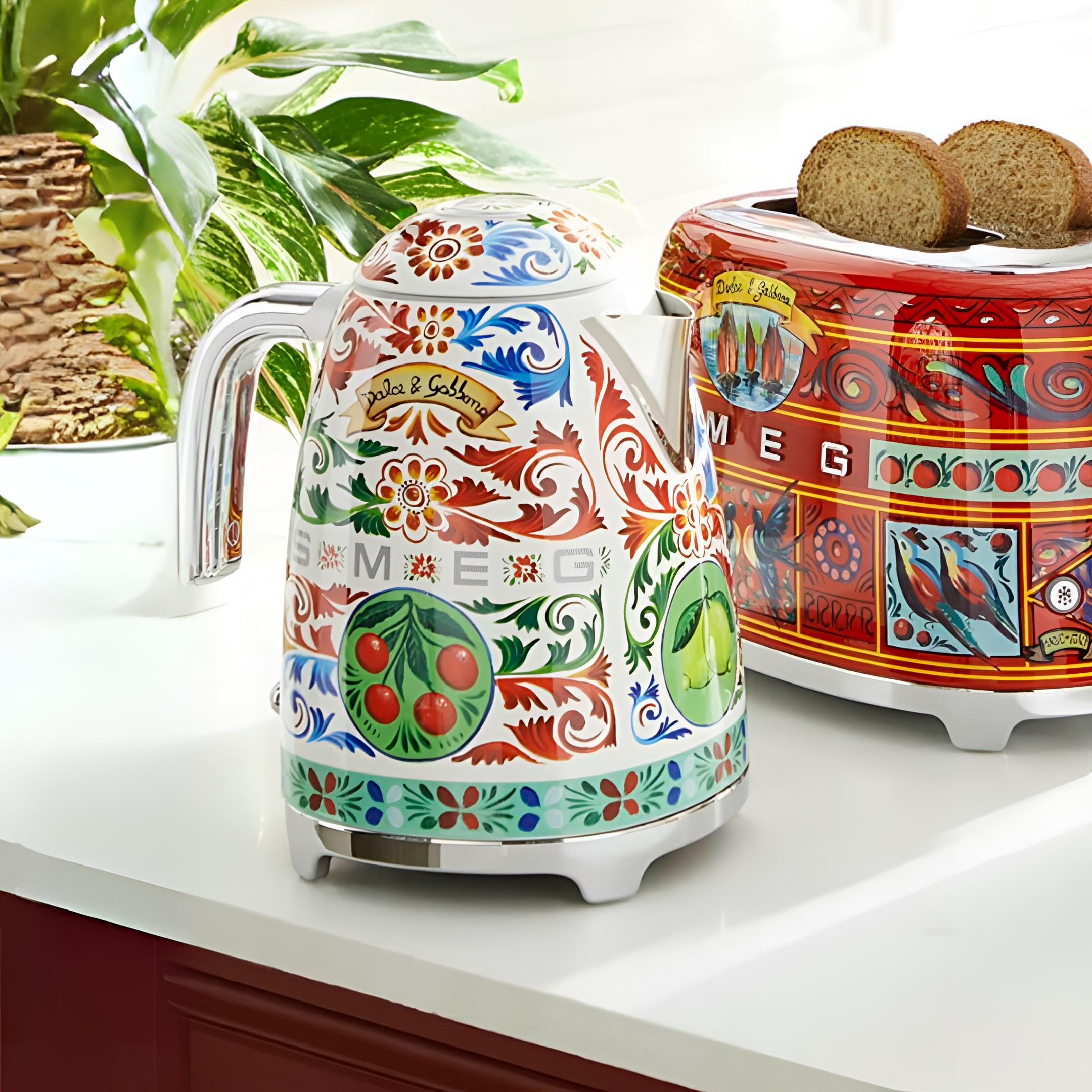 Dolce & Gabbana x SMEG - Sicily is My Love Retro Style Electric 7-Cup Kettle