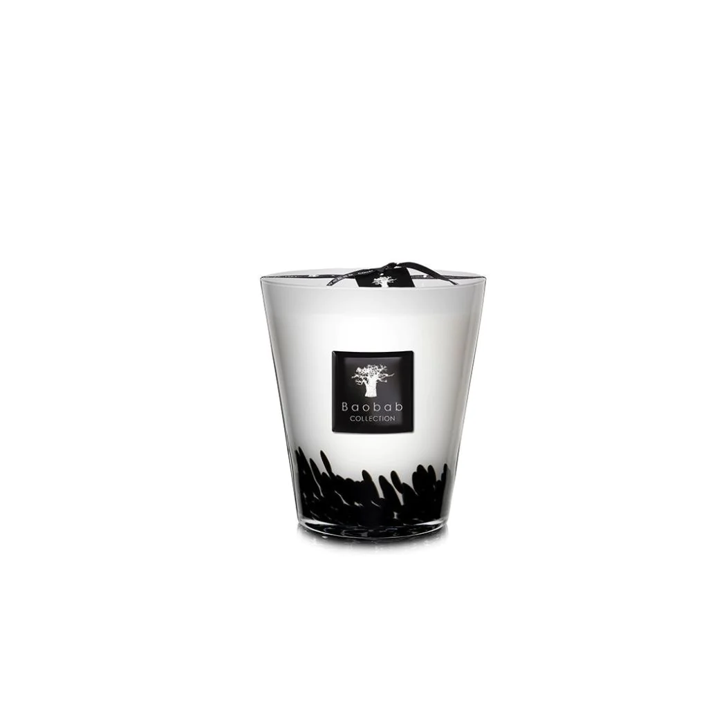 Feathers Black Scented Candle