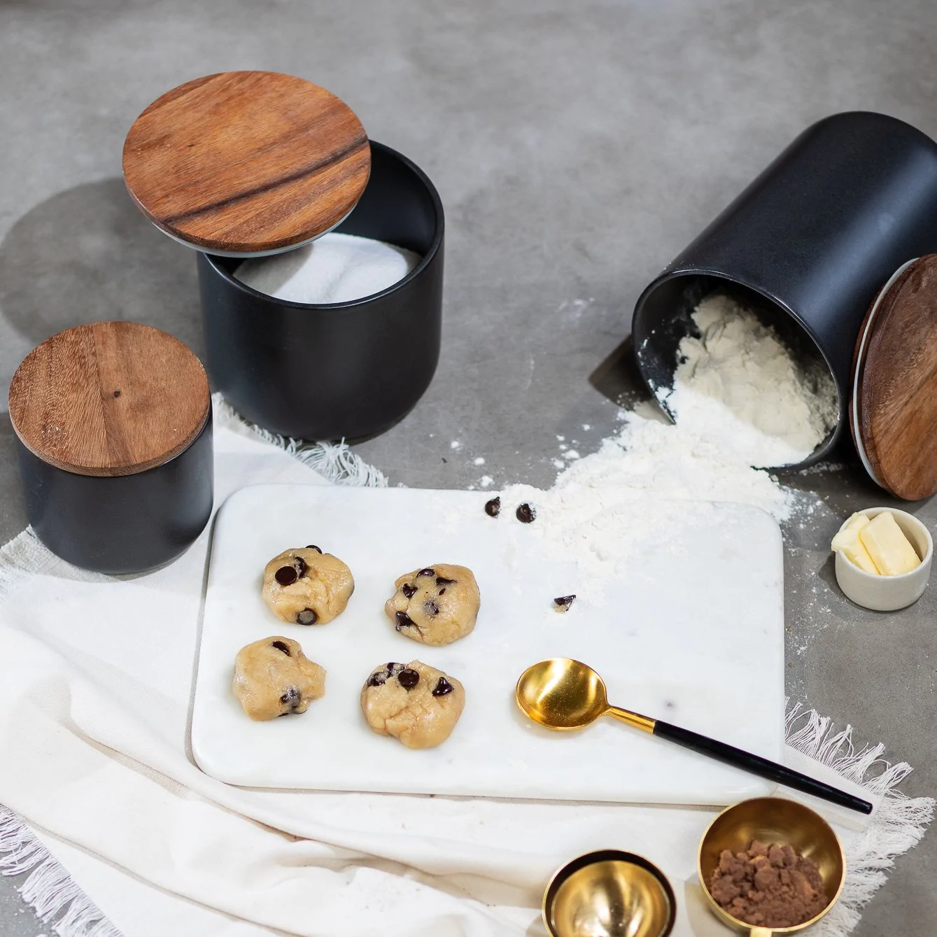 White Stoneware Container with Acacia Lid