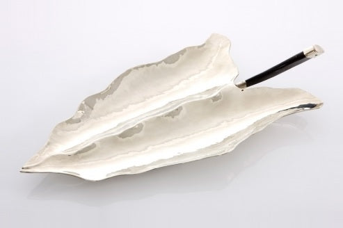 Cala Leaf Tray with Goat Horn Small