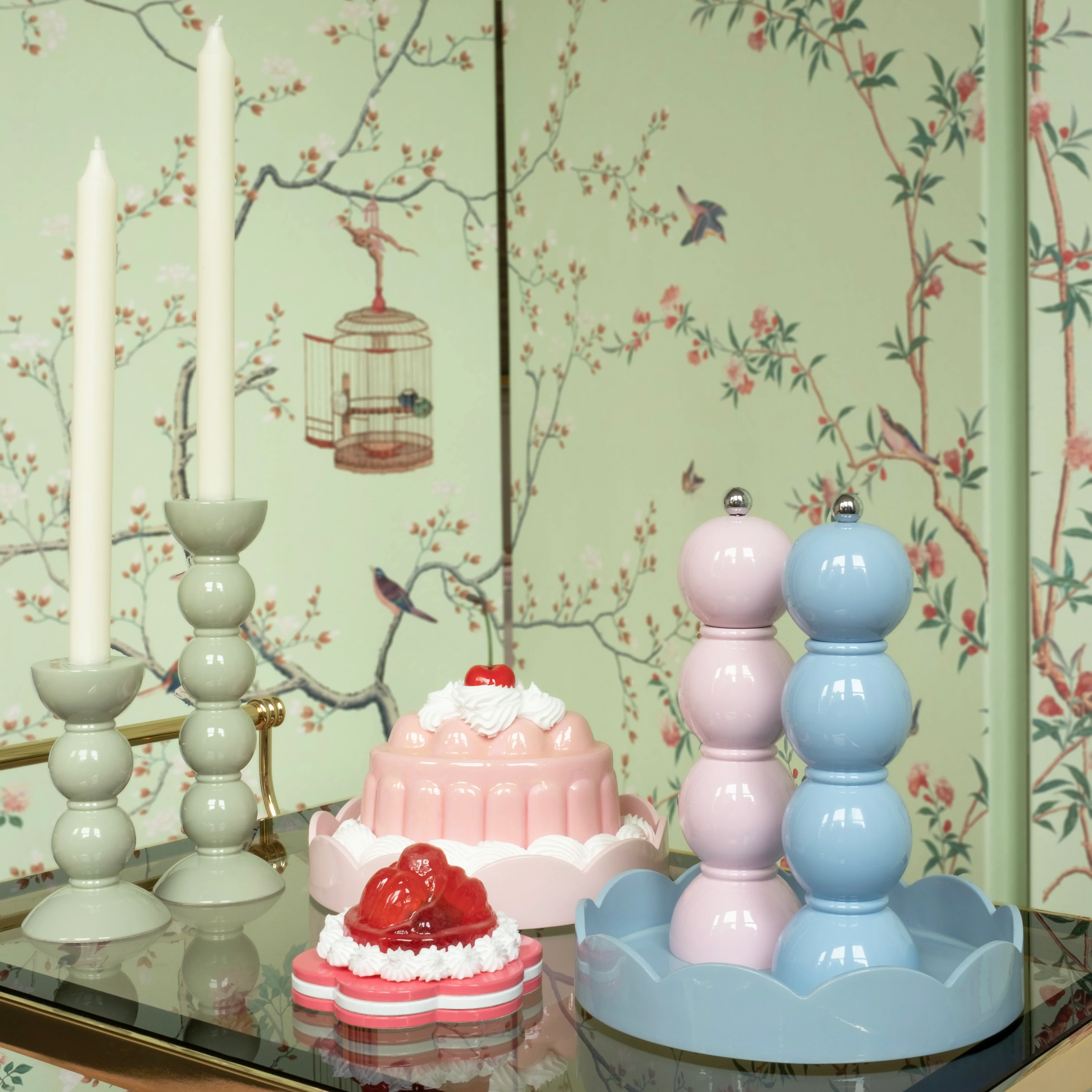 Lacquer Bobbin Salt Or Pepper Mill Grinder