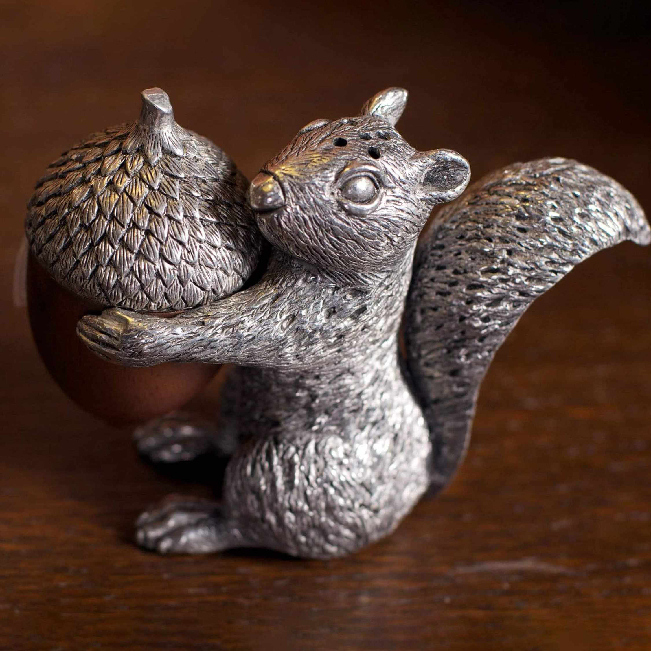 Squirrel With Wood Acorn Salt & Pepper Set