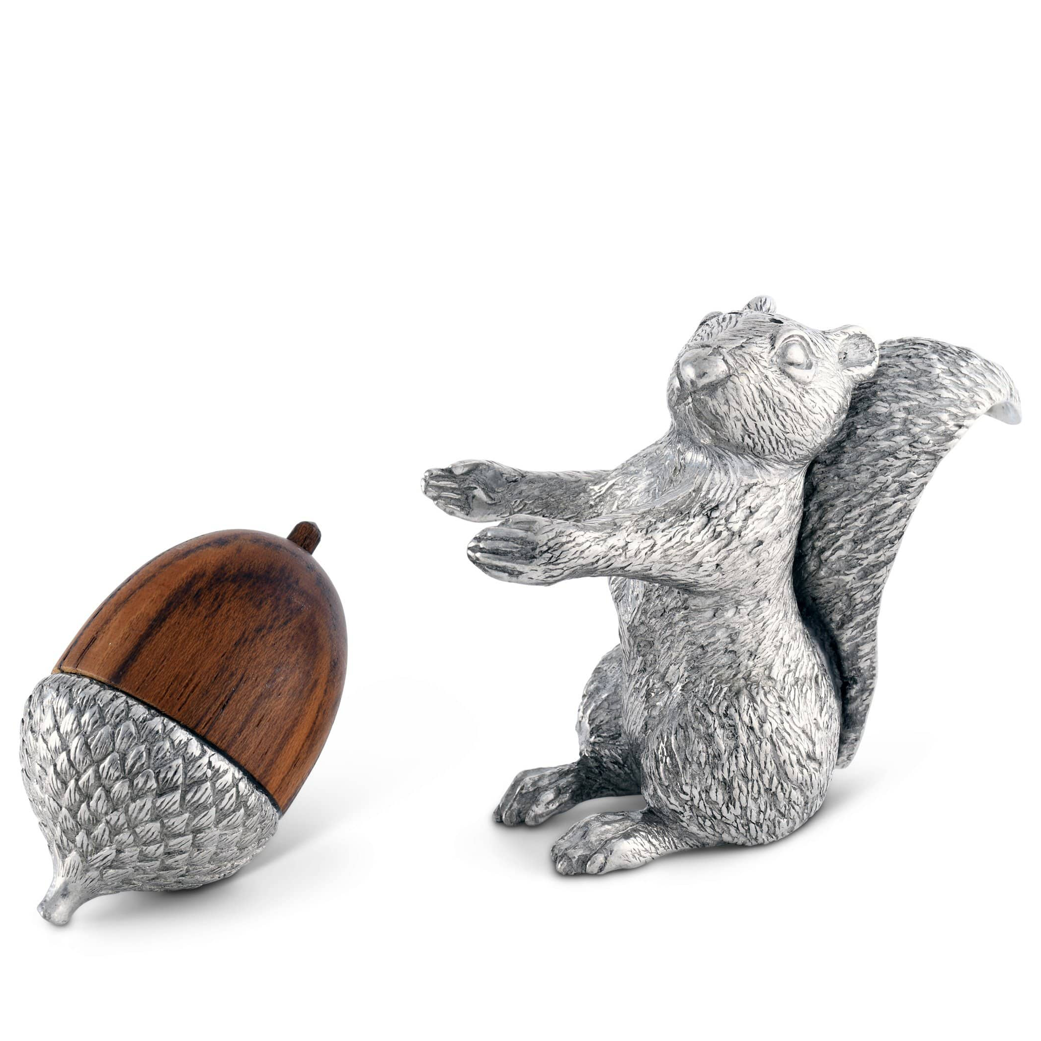 Squirrel With Wood Acorn Salt & Pepper Set