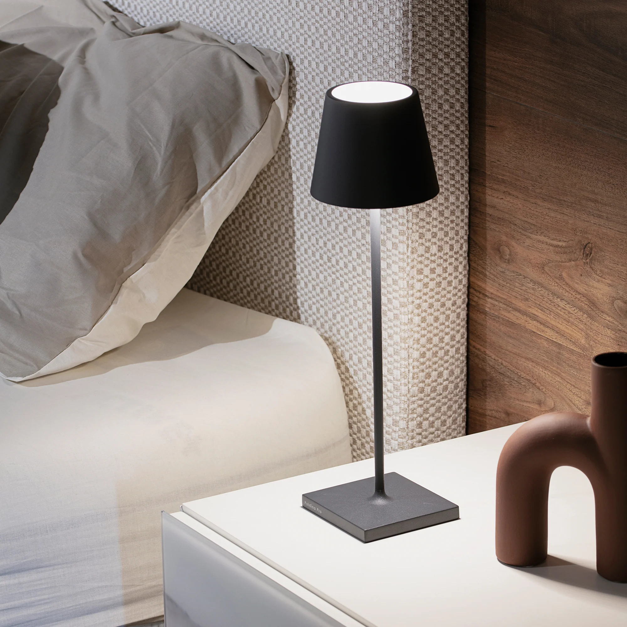 Poldina Pro Table Lamp