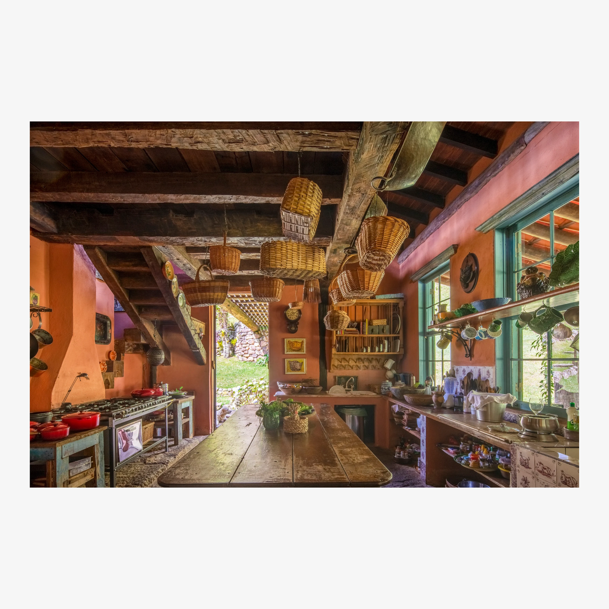 Brazil Living: The Residences and Interiors of New Tropicalism