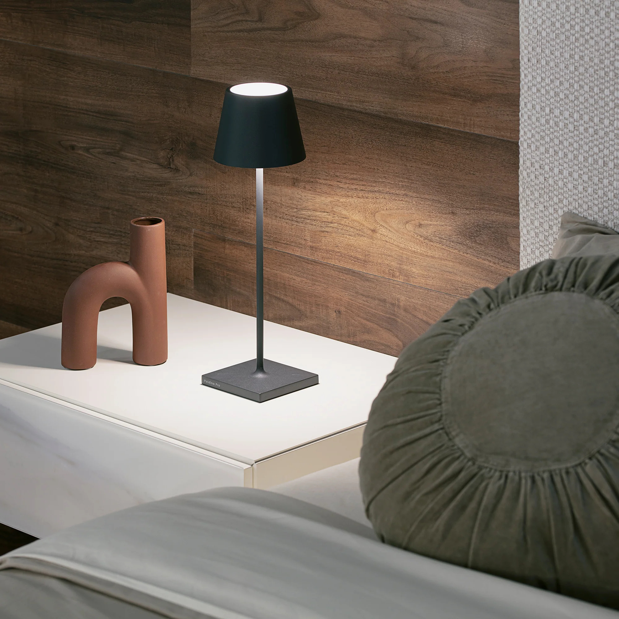 Poldina Pro Table Lamp