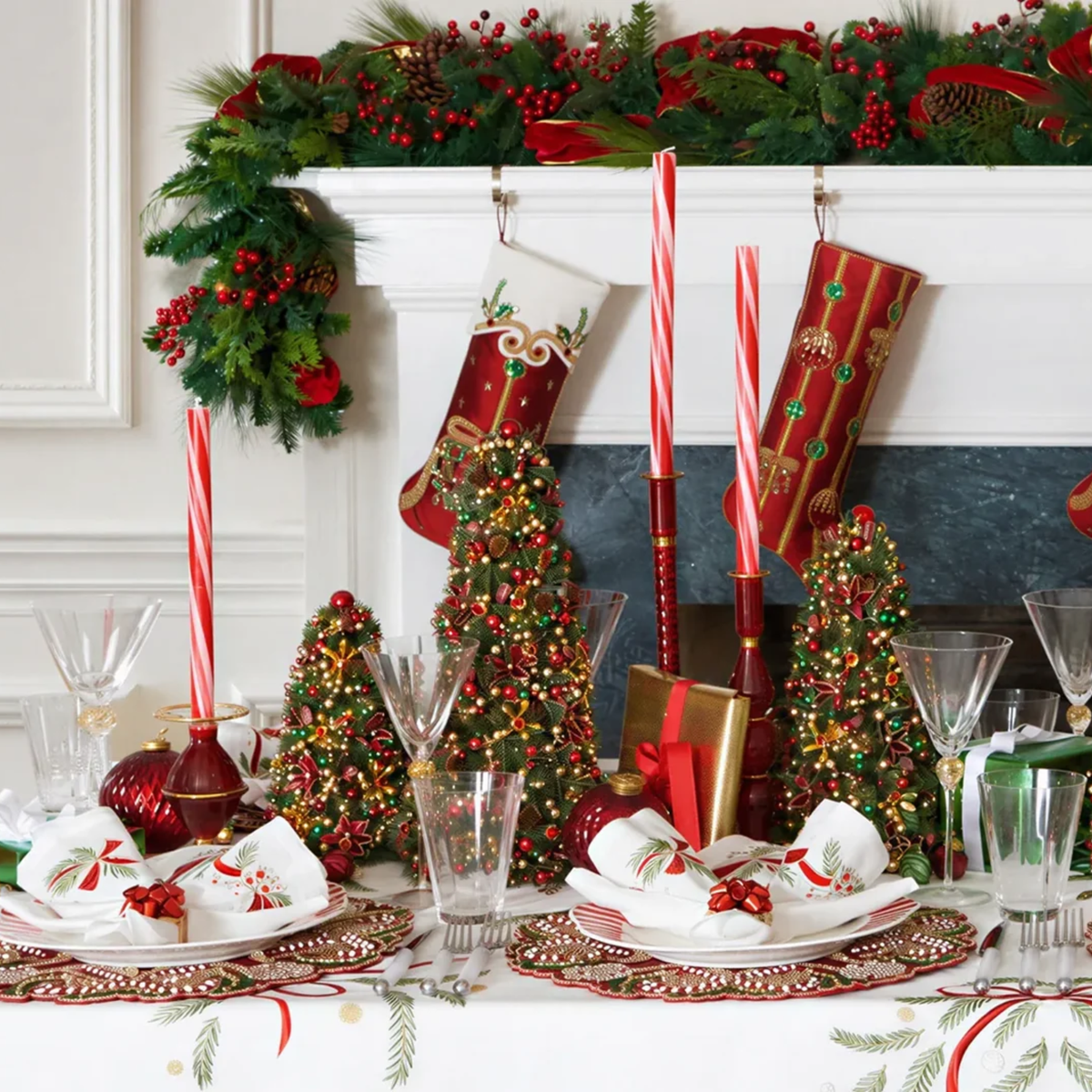 Candy Cane Bow Placemat in Red, Green & Gold - Set of 4